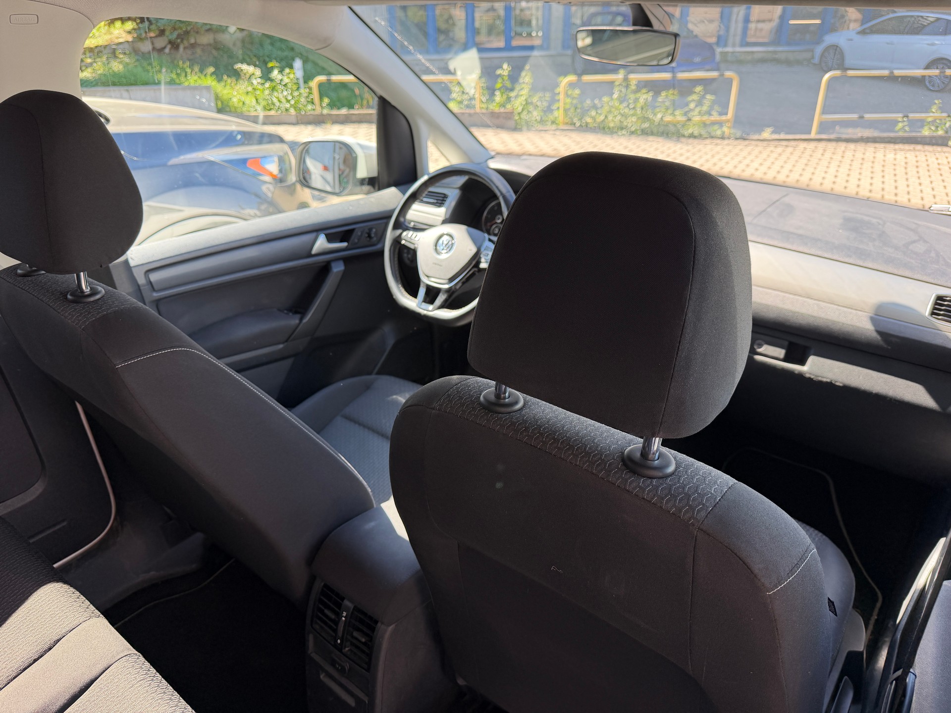 VW Caddy 2.0 TDI 102 Generat. Four DSG-image-11