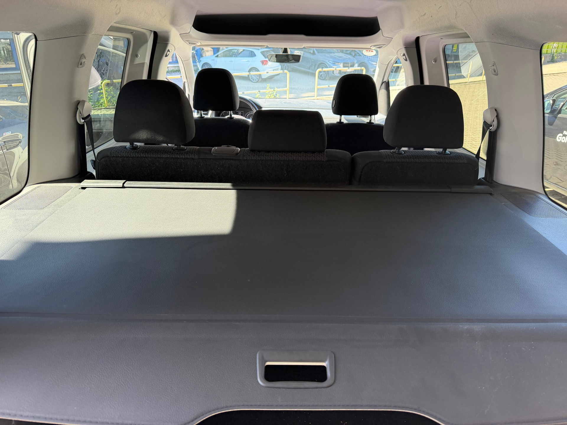 VW Caddy 2.0 TDI 102 Generat. Four DSG-image-10