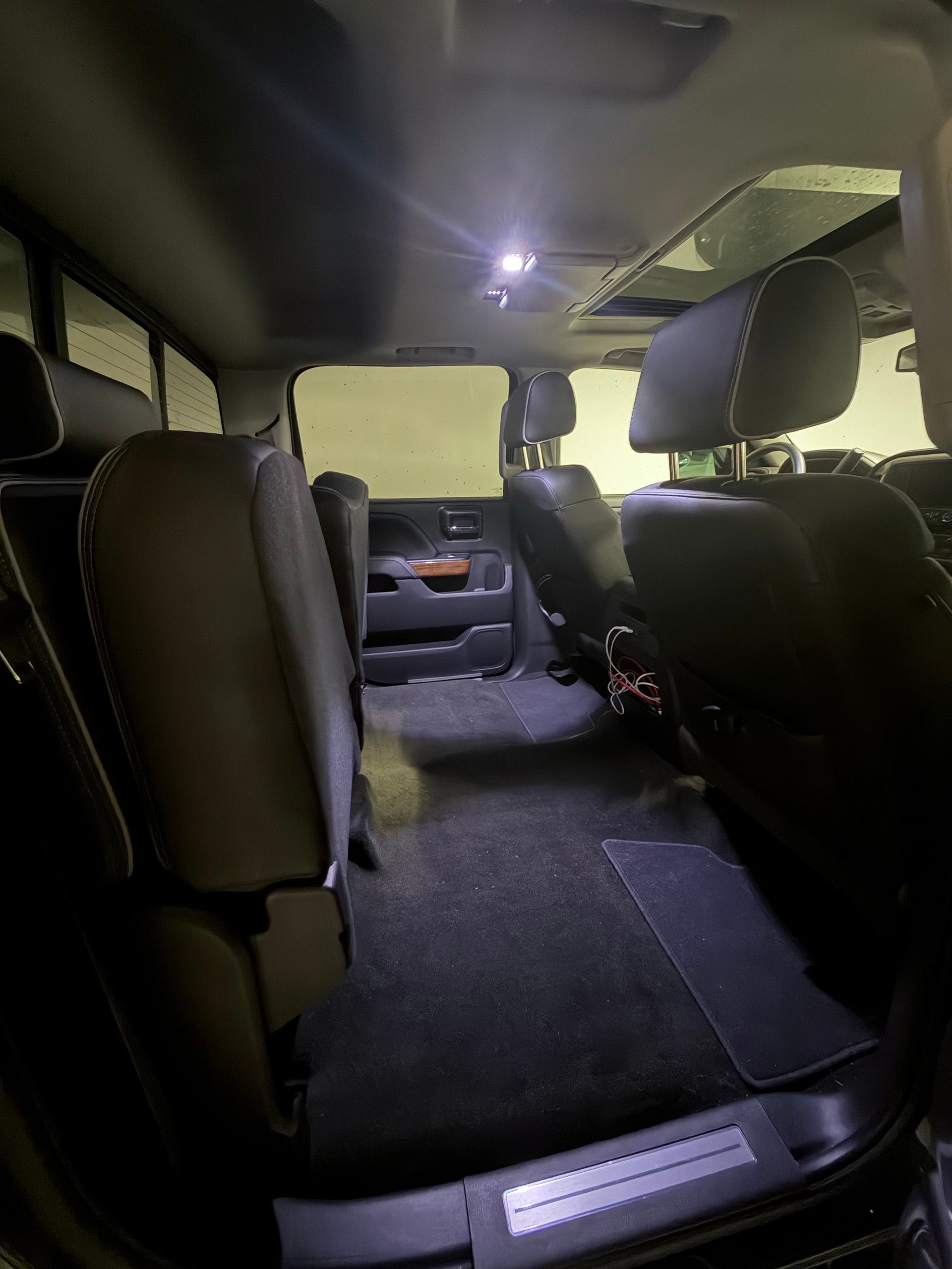 CHEVROLET Silverado-image-10
