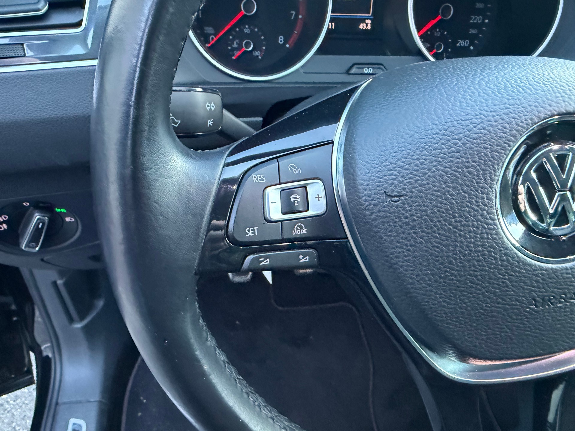VW Tiguan 1.4TSI 4Motion-image-18