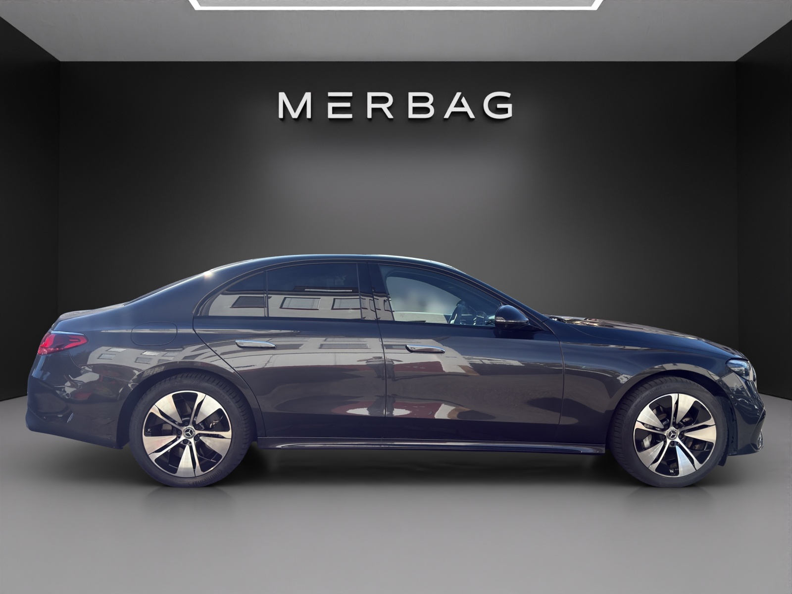 MERCEDES-BENZ E 300 e 4Matic EQ Hybrid 9G-Tronic-image-7