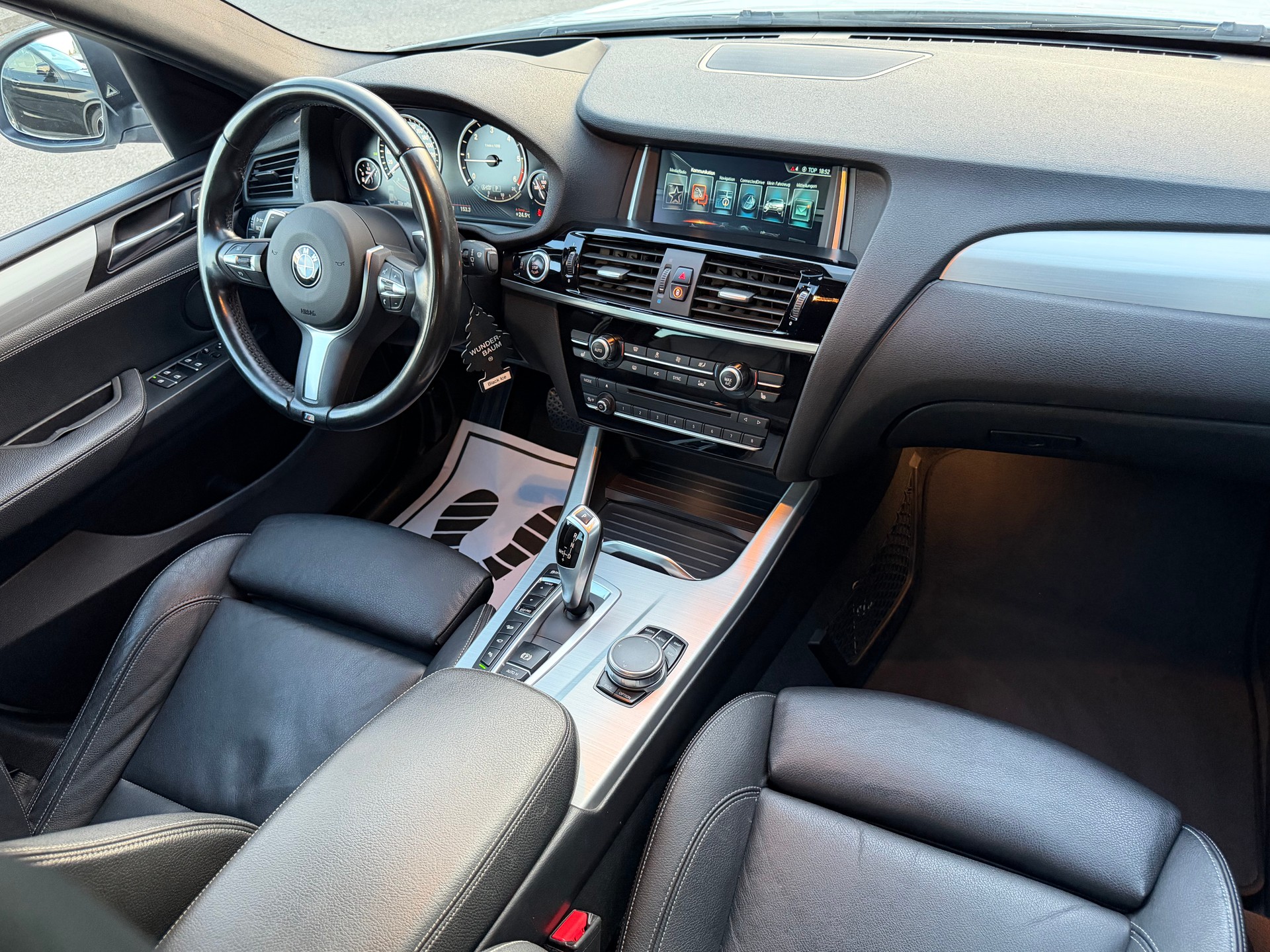 BMW X4 xDrive 20d xLine Steptronic-image-11