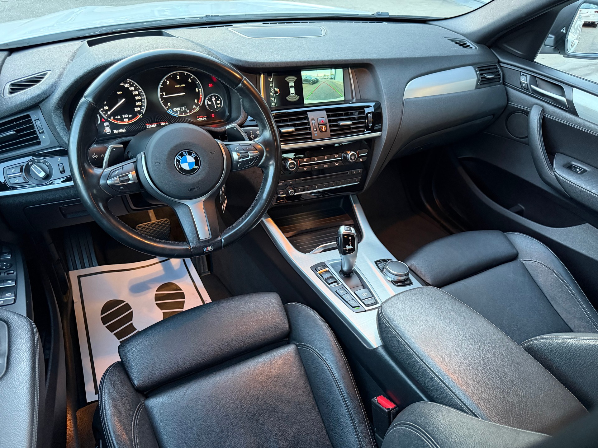 BMW X4 xDrive 20d xLine Steptronic-image-9