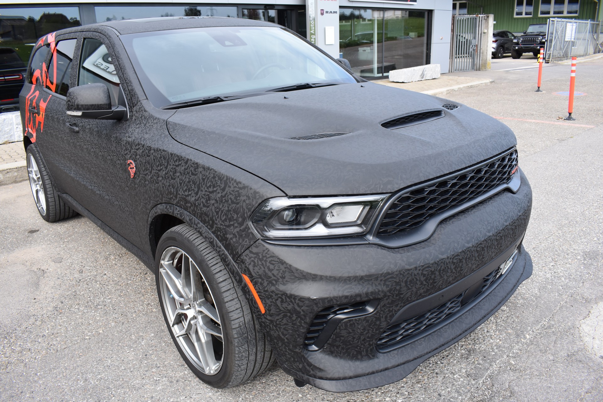 DODGE Durango SRT Hellcat-image-2