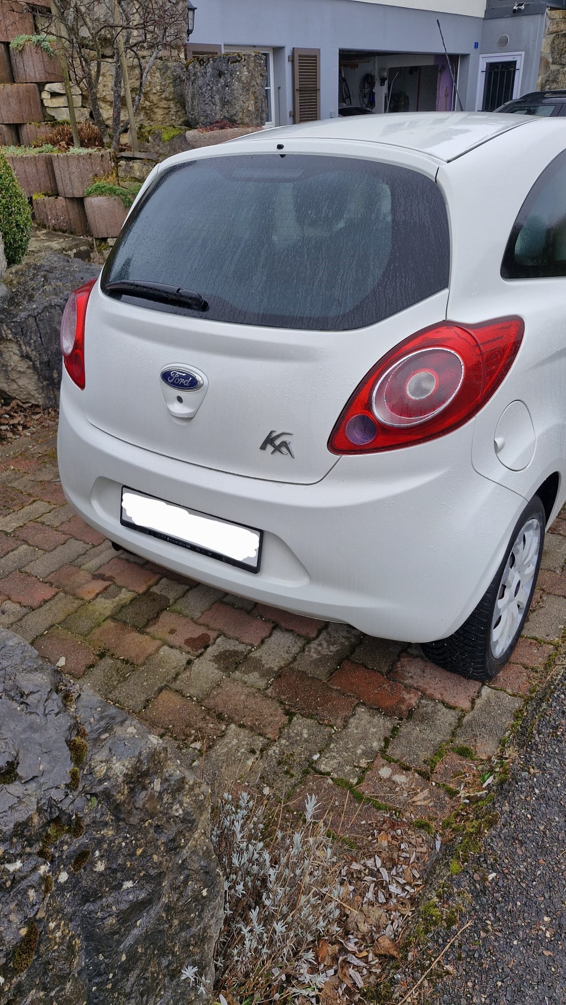 FORD 1.2 Titanium-image-3