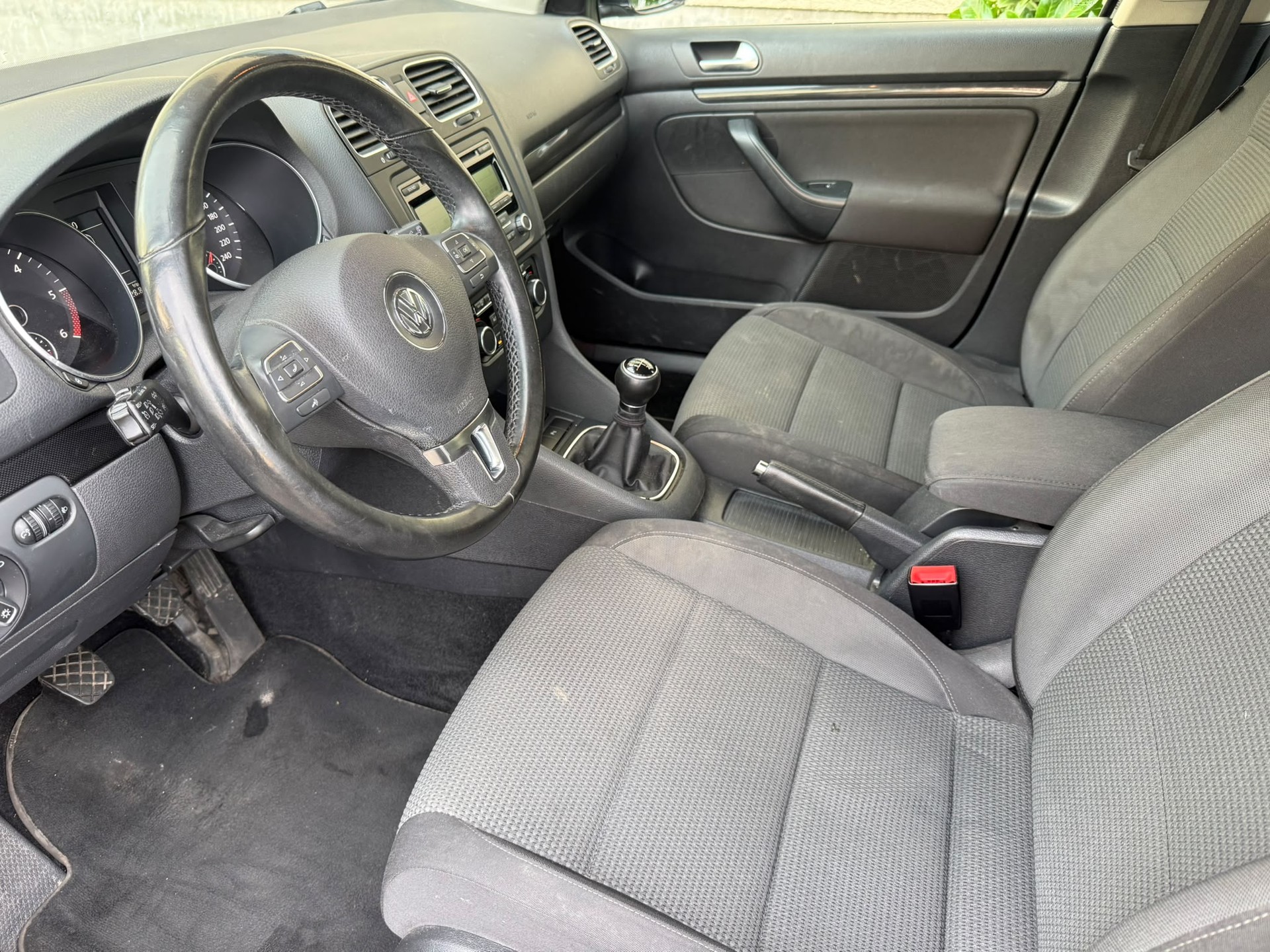 VW Golf Variant 1.6 TDI Comfortline-image-8