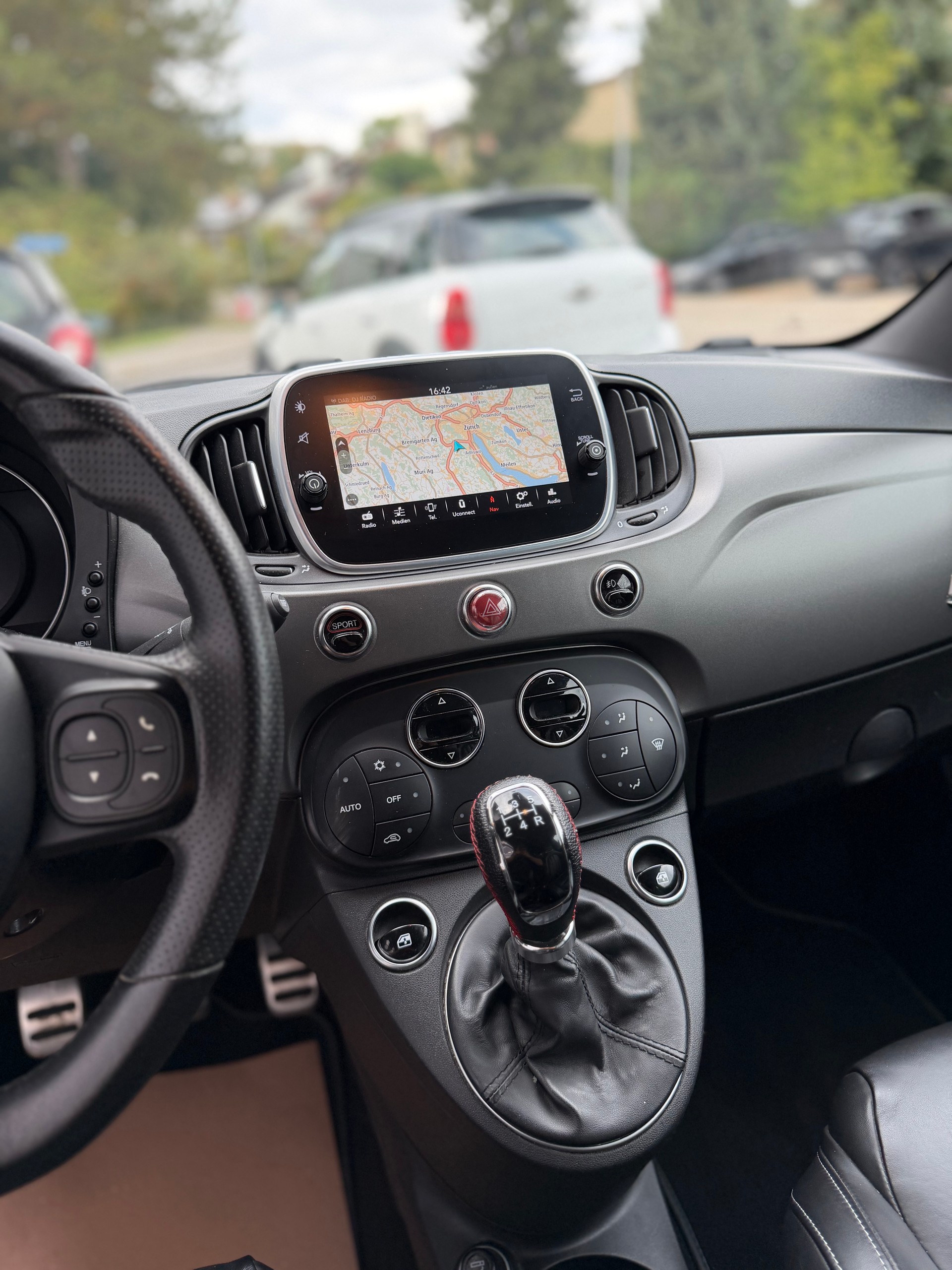 FIAT 595 1.4 16V Turbo Abarth Turismo-image-10