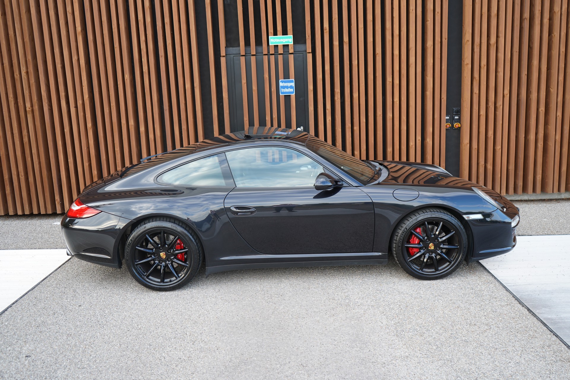 PORSCHE 911 CARRERA 4S PDK BLACK l 385 PS-image-2