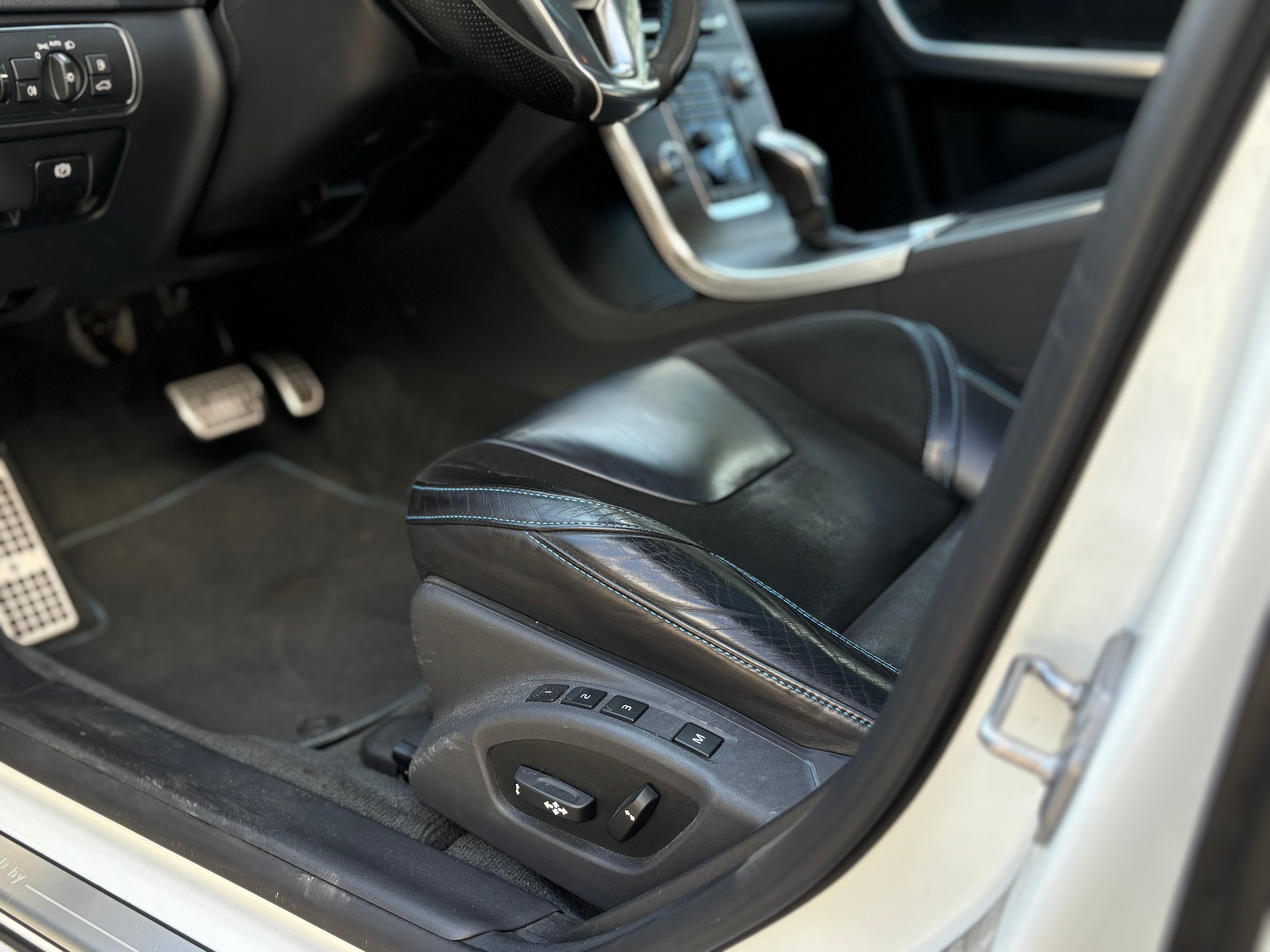 VOLVO V60 3.0 T6 Polestar AWD-image-17