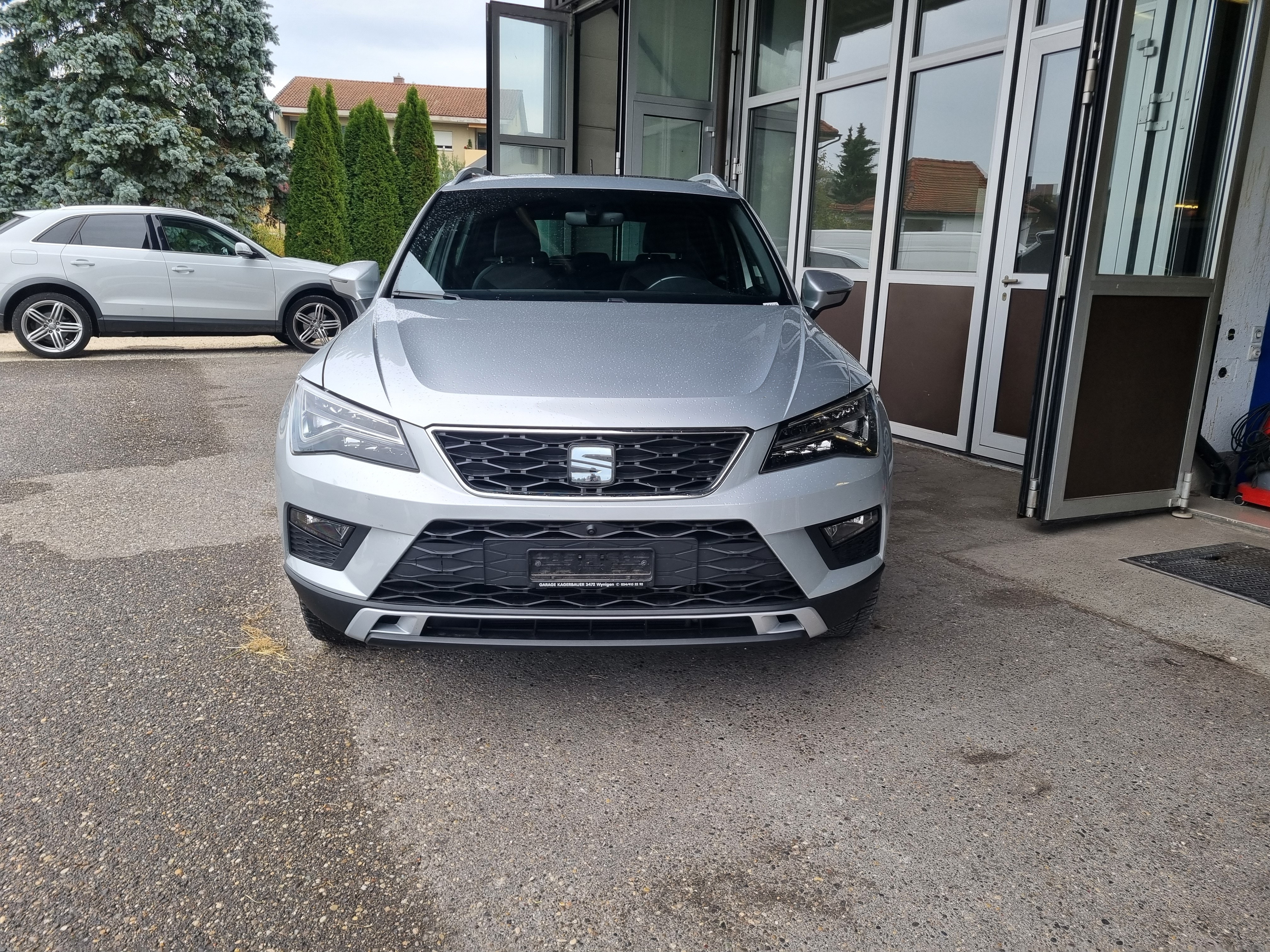 Car photo
