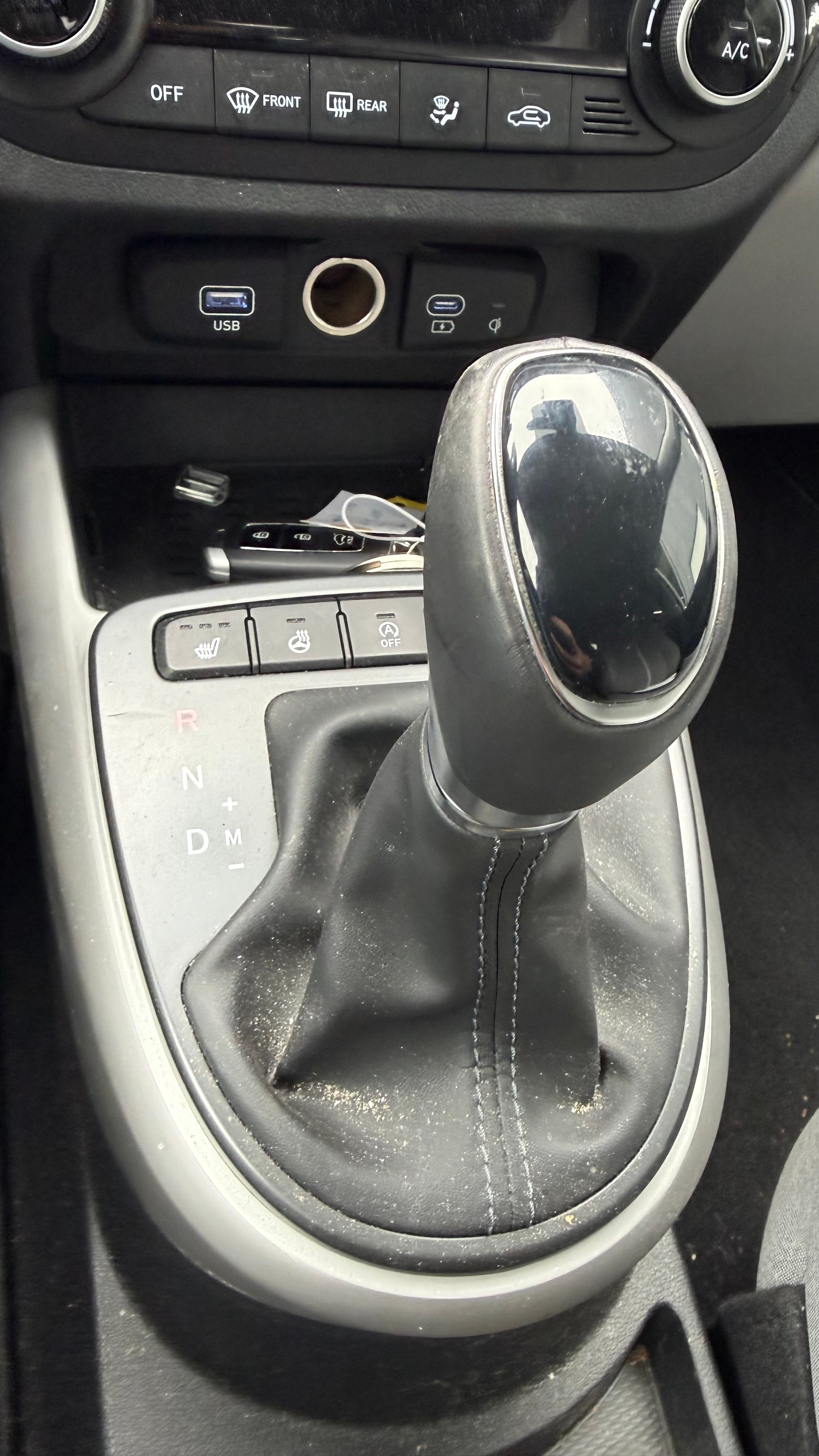HYUNDAI i10 1.2 Amplia-image-7