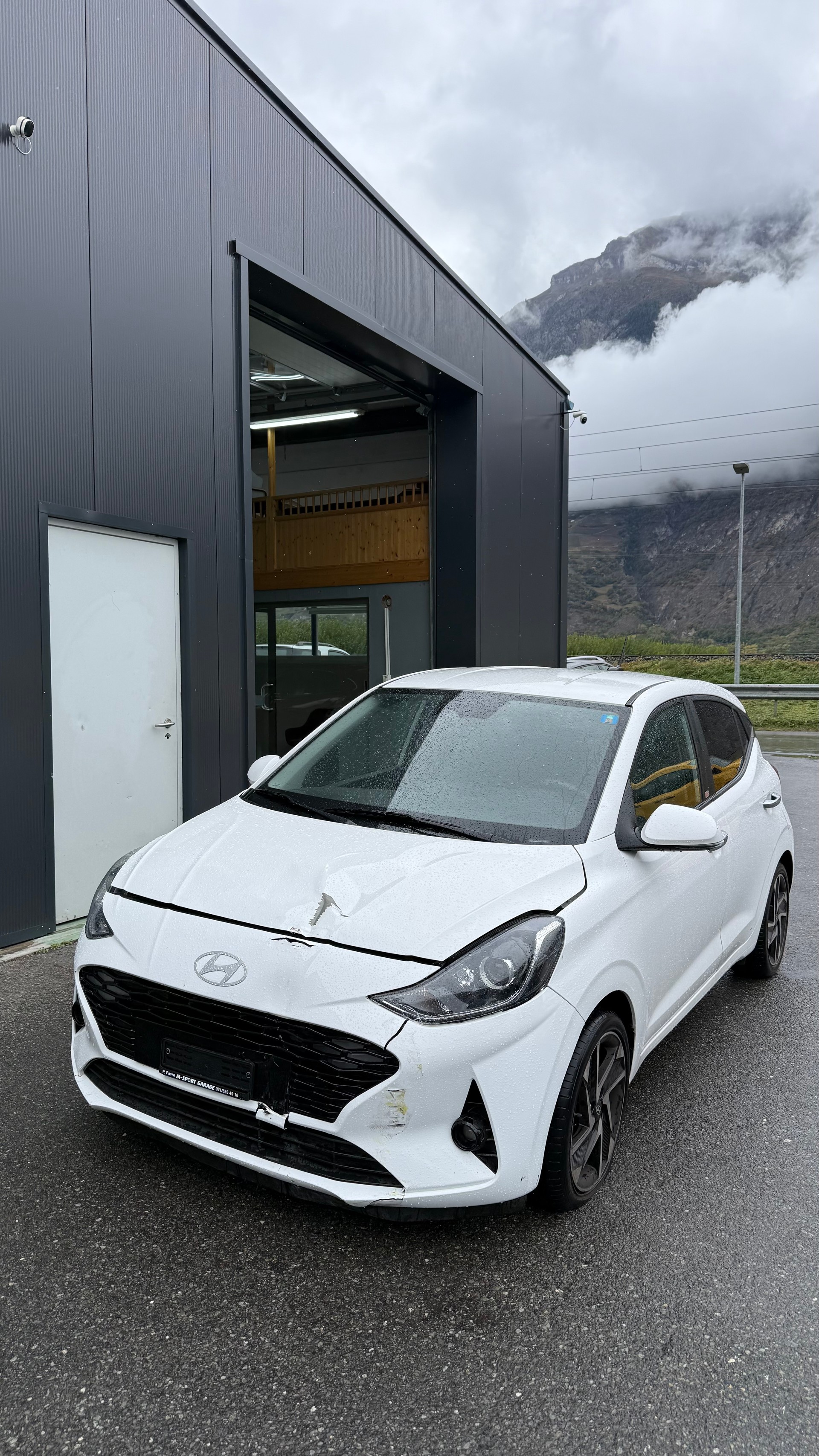 HYUNDAI i10 1.2 Amplia-image-0