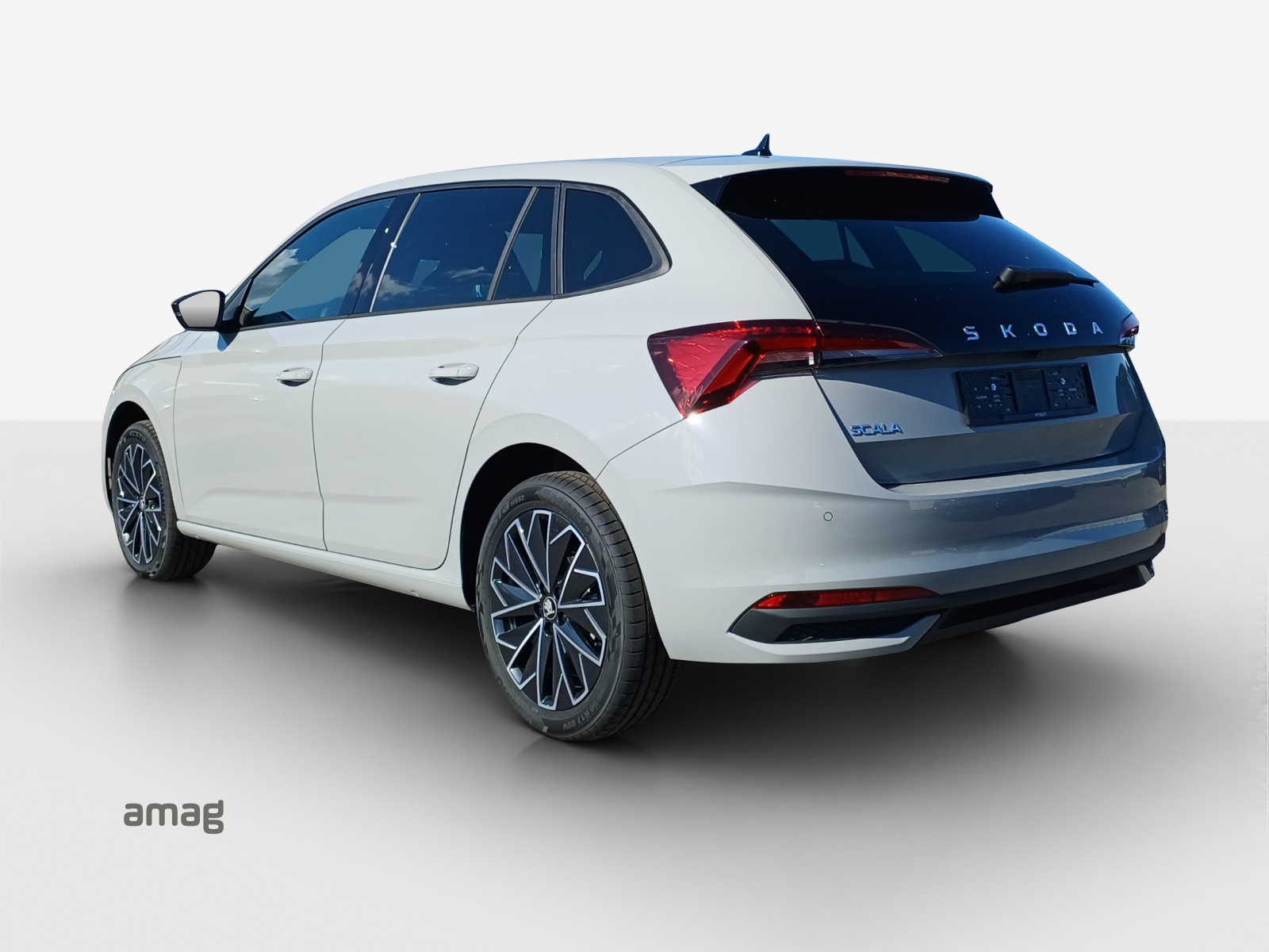 SKODA Scala 1.0 TSI Dynamic DSG-image-2