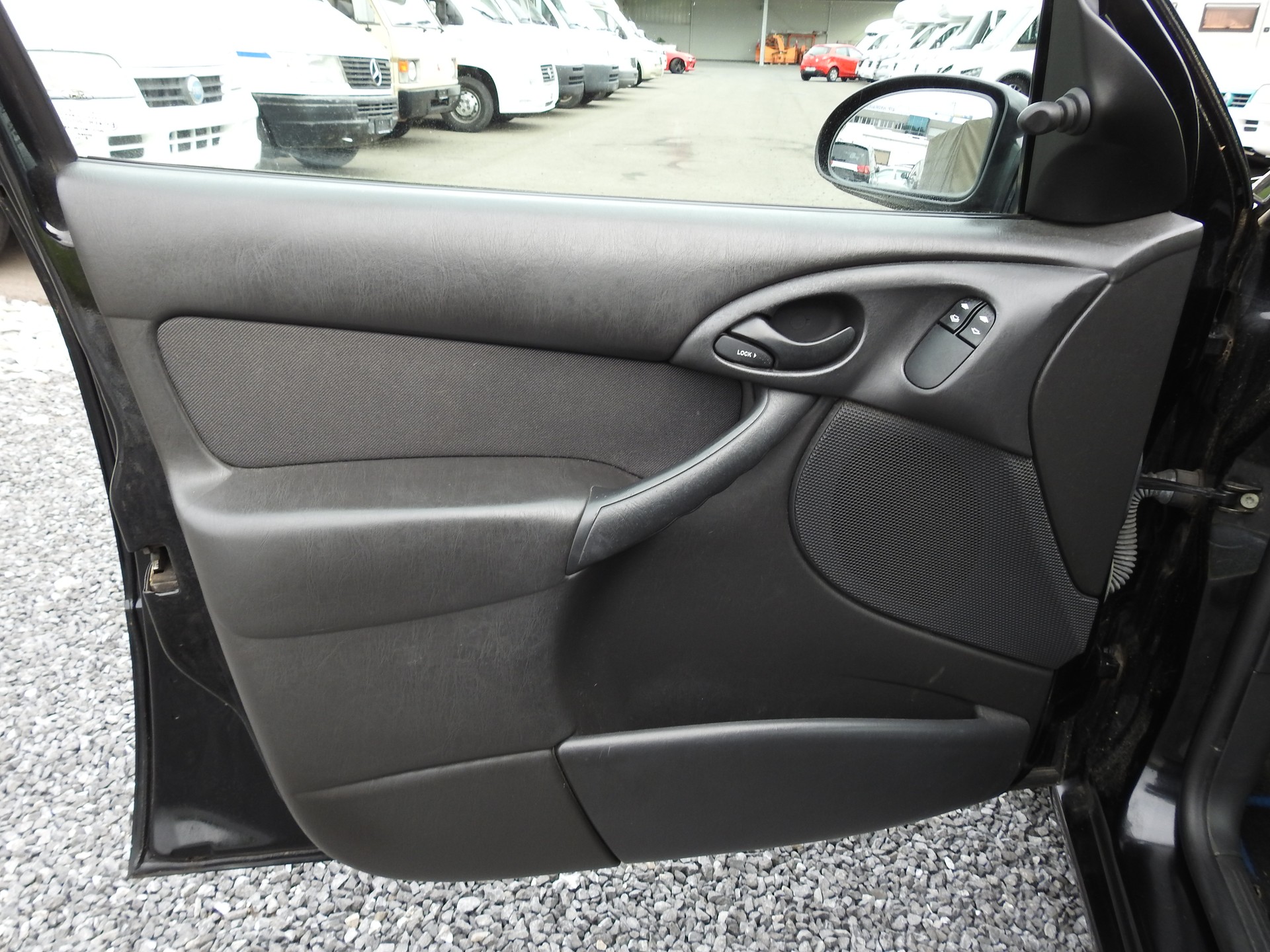 FORD Focus 1.6i 16V Celebration-image-10