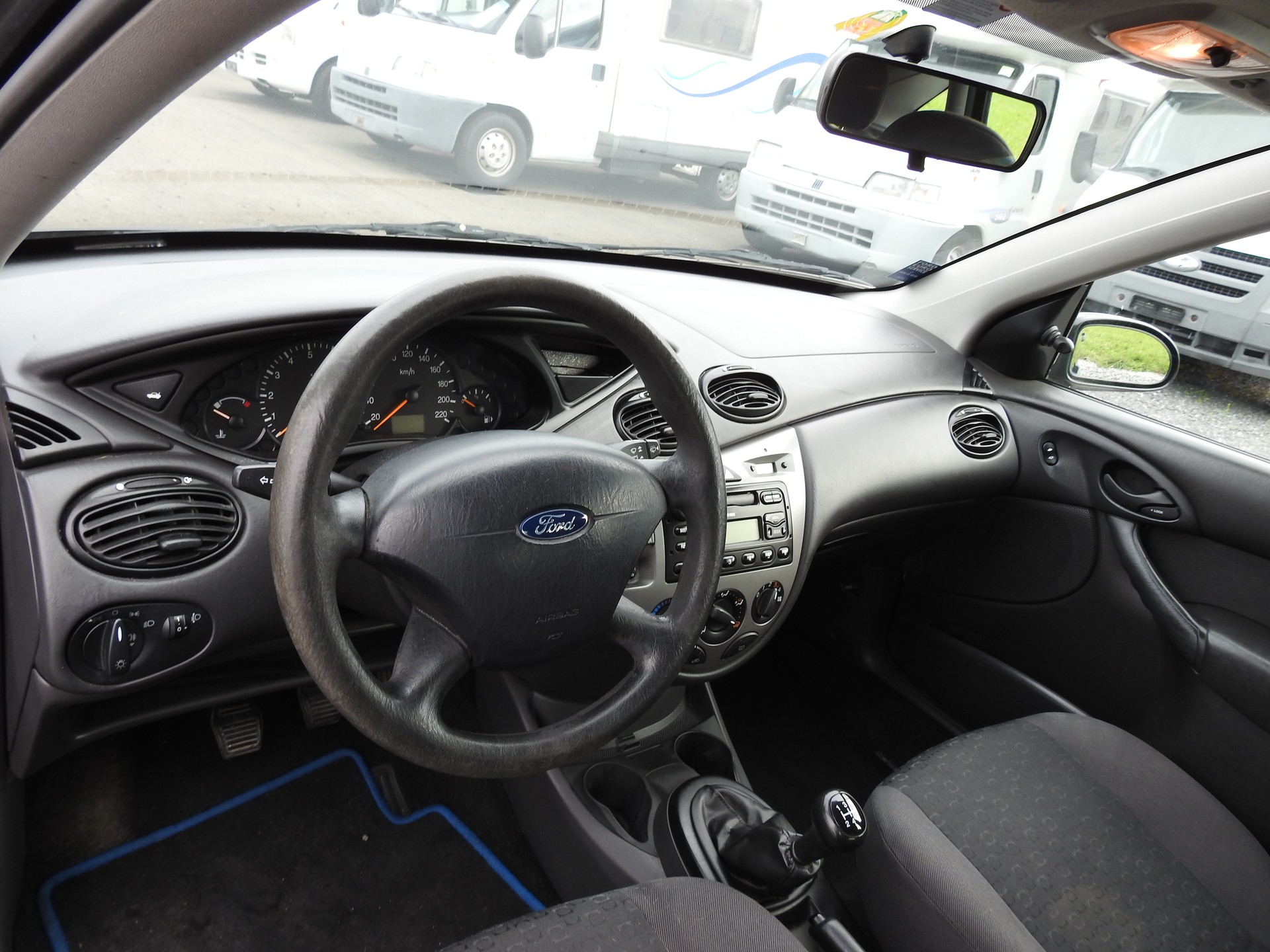 FORD Focus 1.6i 16V Celebration-image-11