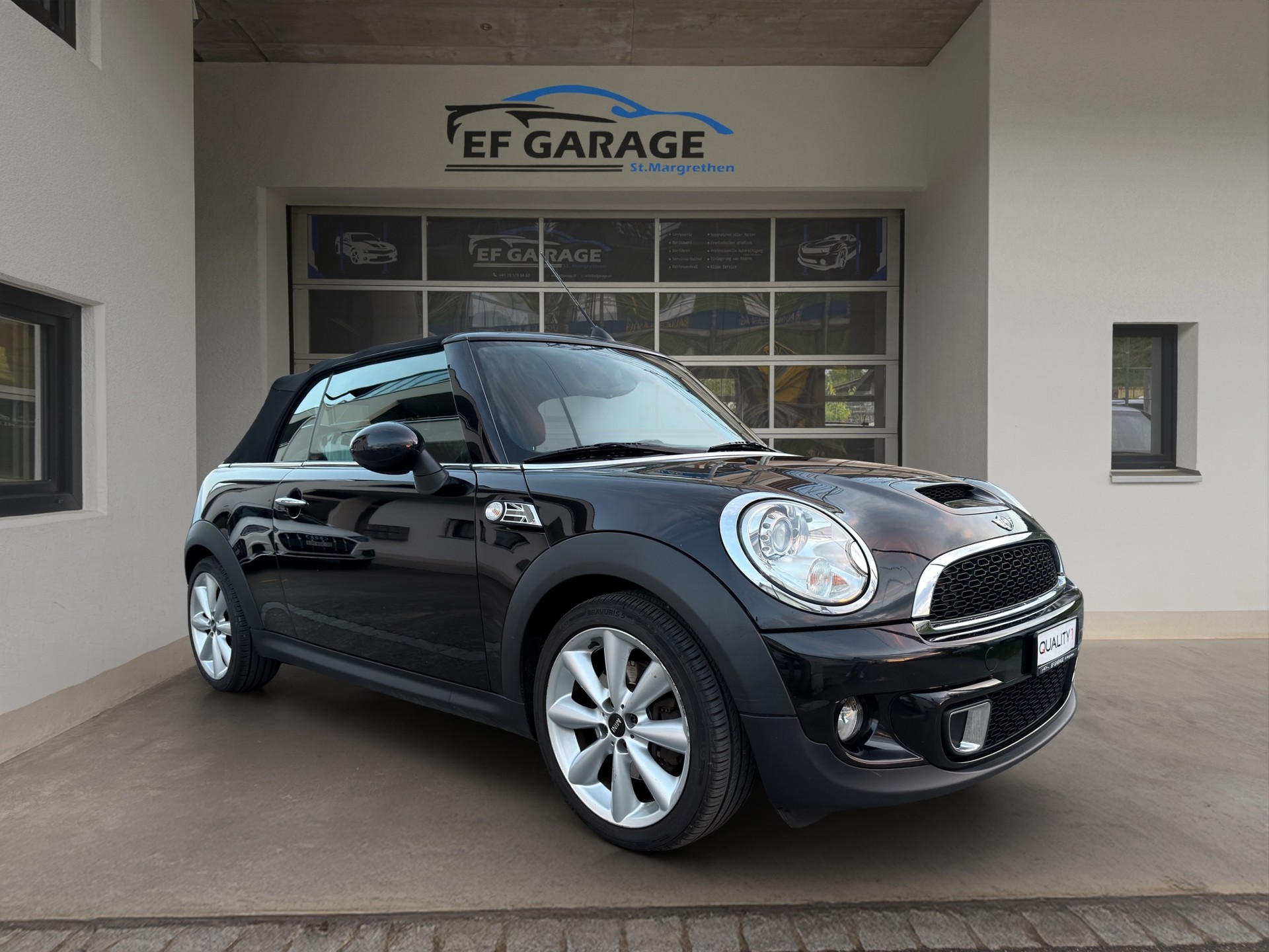 MINI Cooper S Cabriolet-image-3