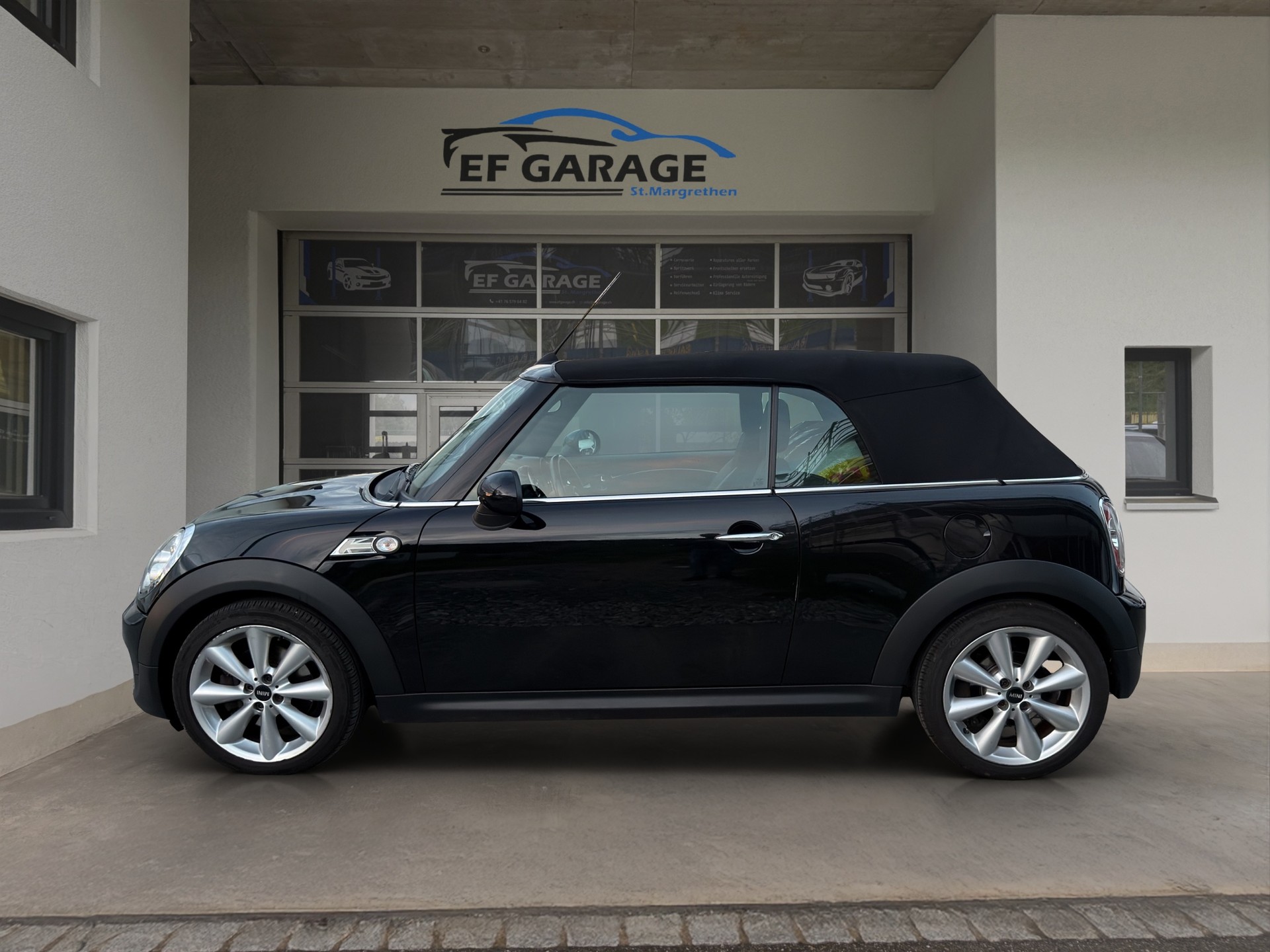 MINI Cooper S Cabriolet-image-11