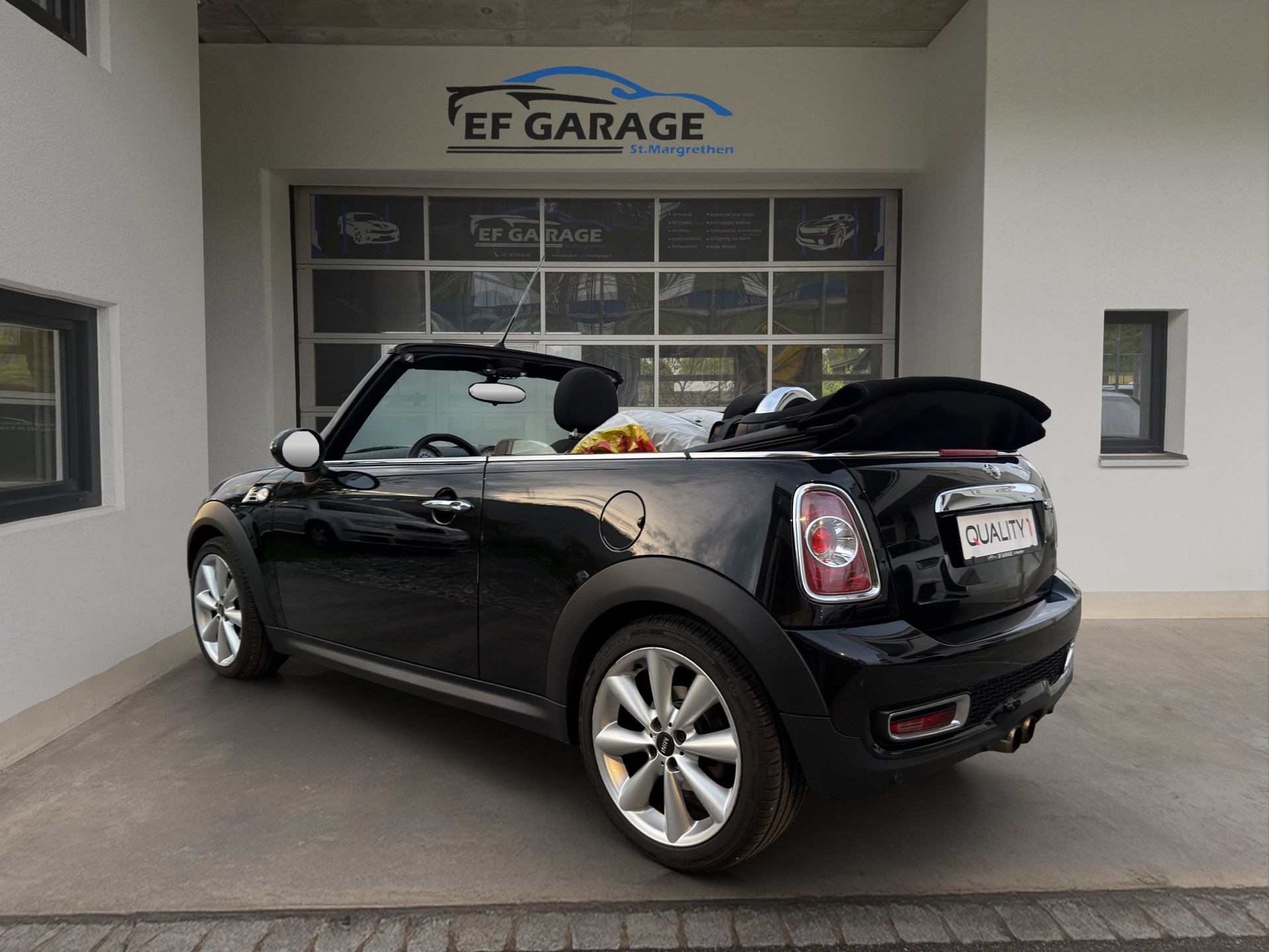MINI Cooper S Cabriolet-image-6