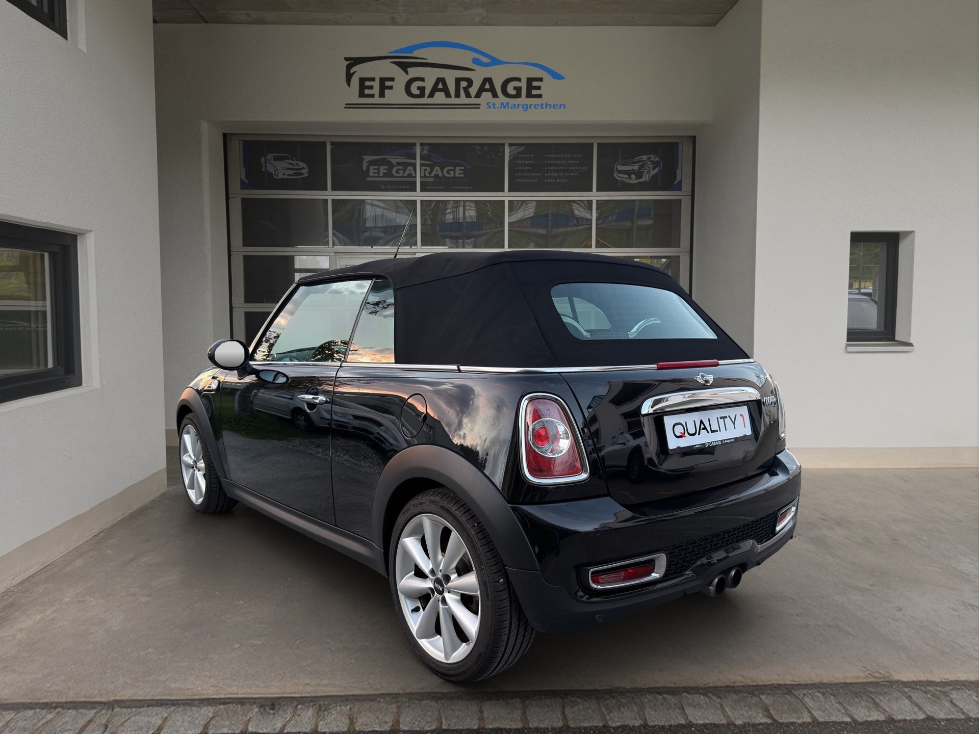 MINI Cooper S Cabriolet-image-5