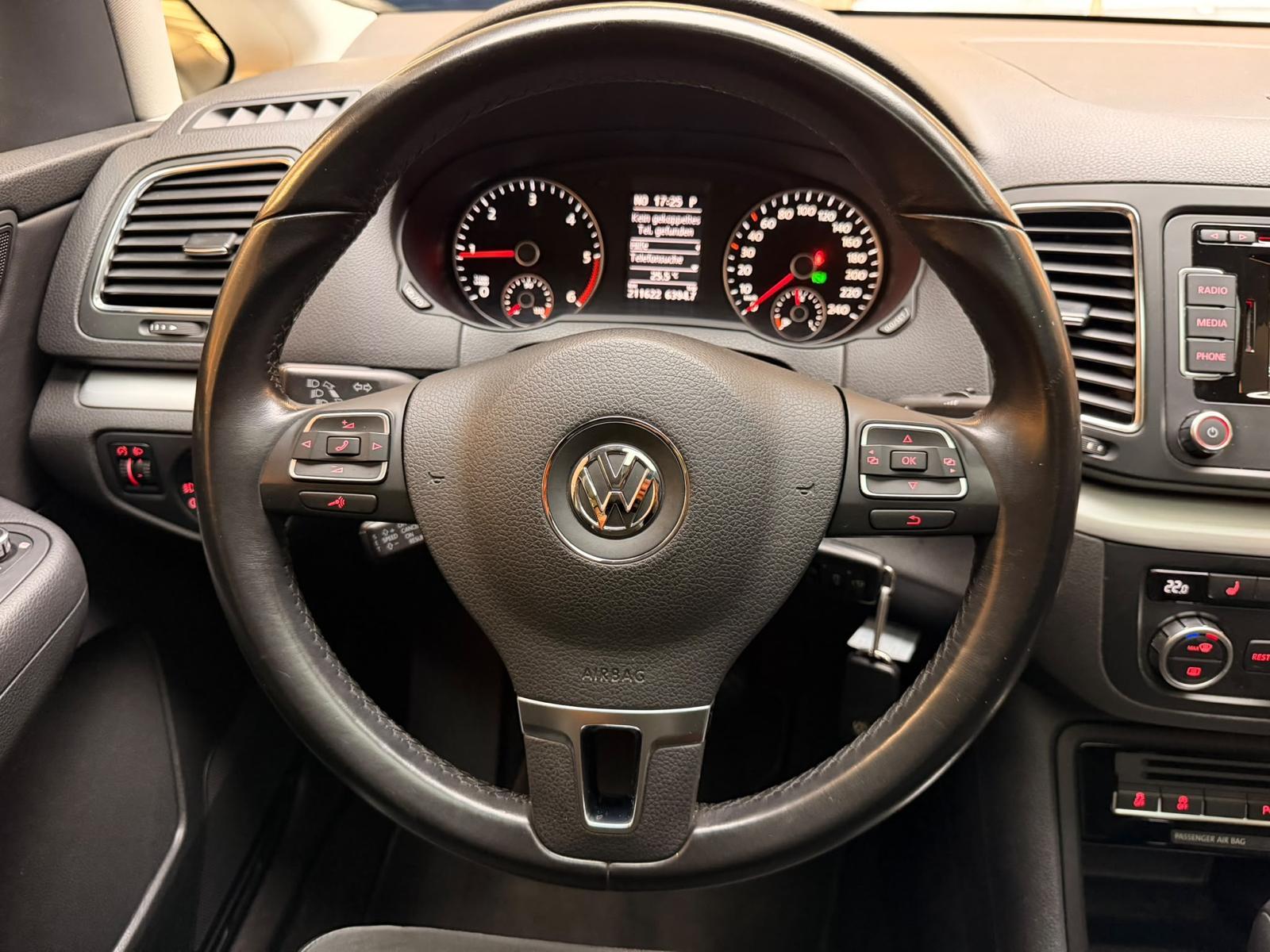 VW Sharan 2.0 TDI BlueMTA Highl. DSG-image-9