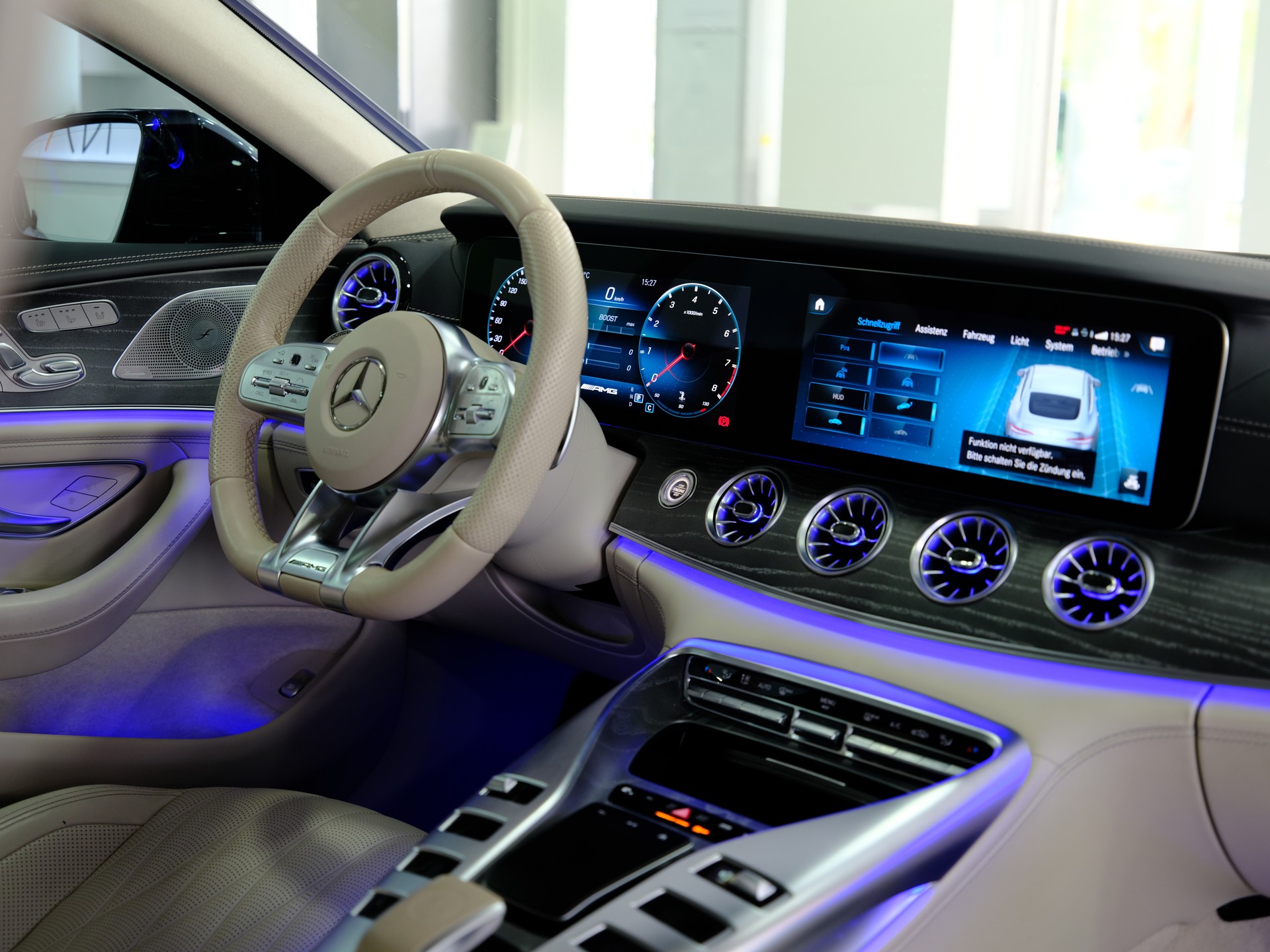 MERCEDES-BENZ AMG GT 4 63 S 4Matic+ *Sonderlackierung* *360° Kamera*-image-20