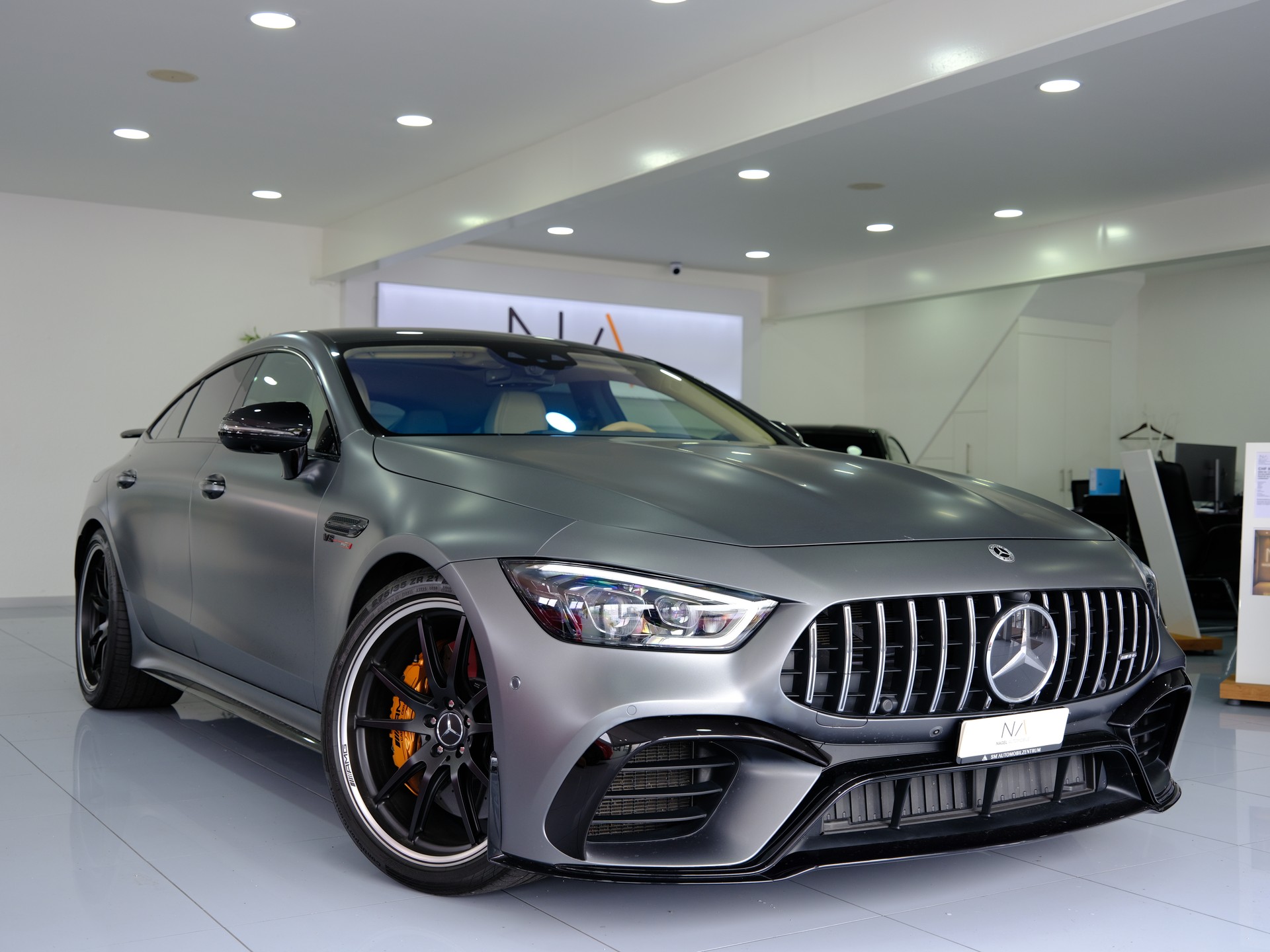 MERCEDES-BENZ AMG GT 4 63 S 4Matic+ *Sonderlackierung* *360° Kamera*-image-0