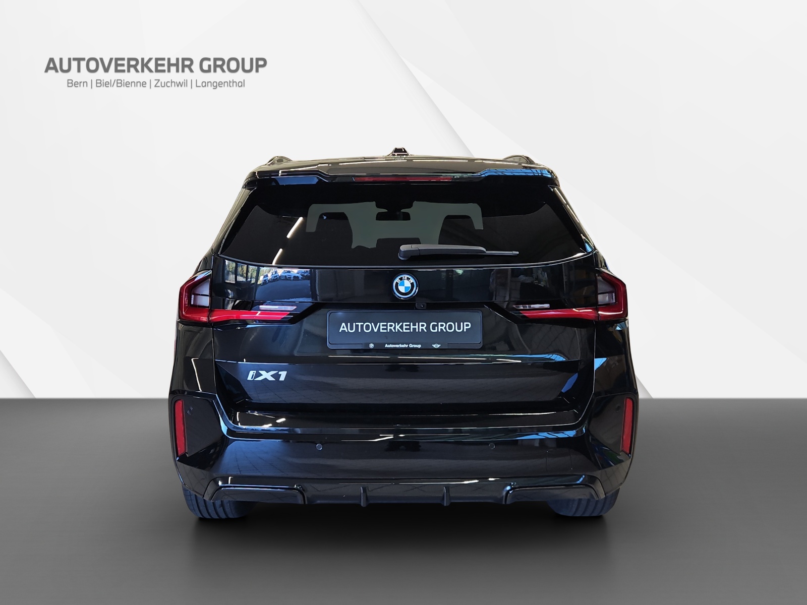 BMW iX1 xDrive 30 M Sport-image-4