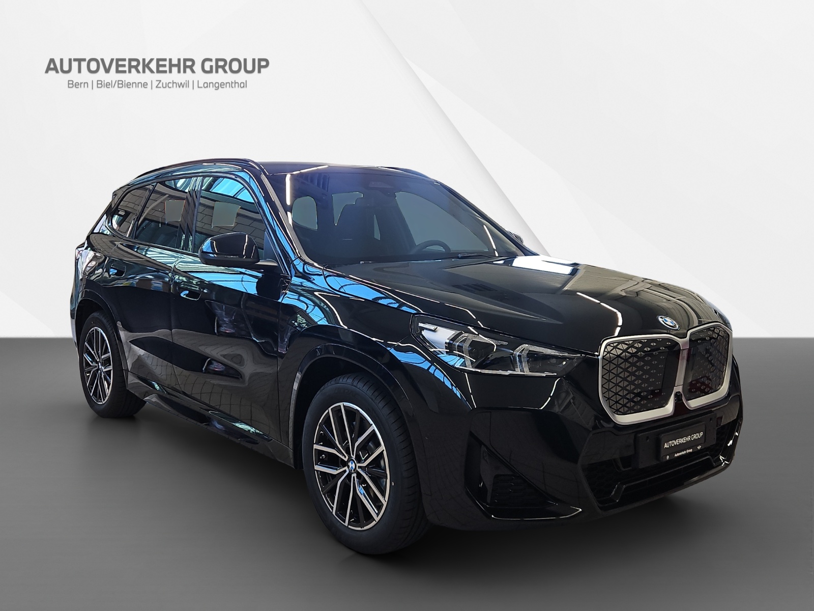 BMW iX1 xDrive 30 M Sport-image-7