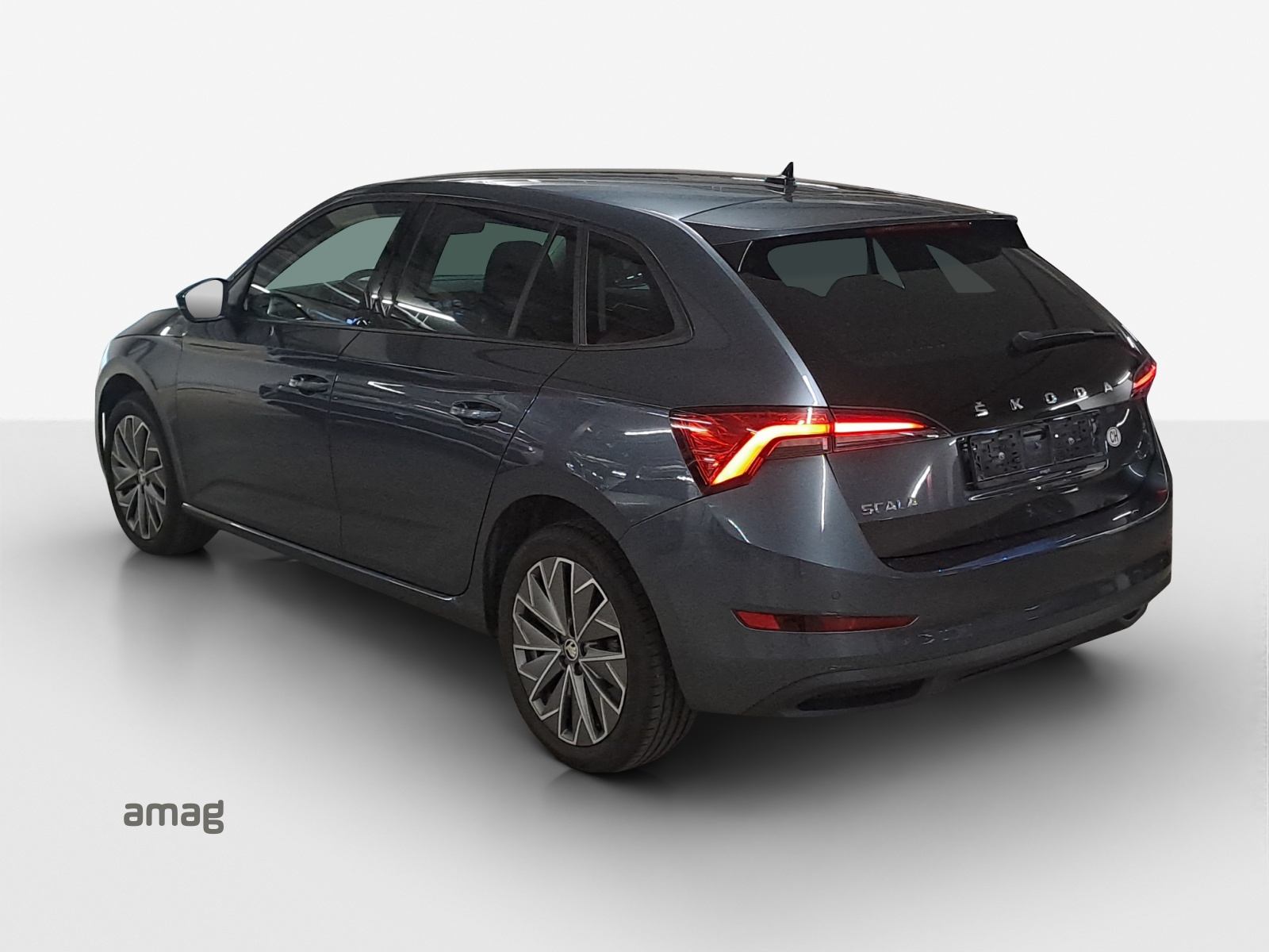 SKODA Scala 1.0 TSI Ambition DSG-image-2