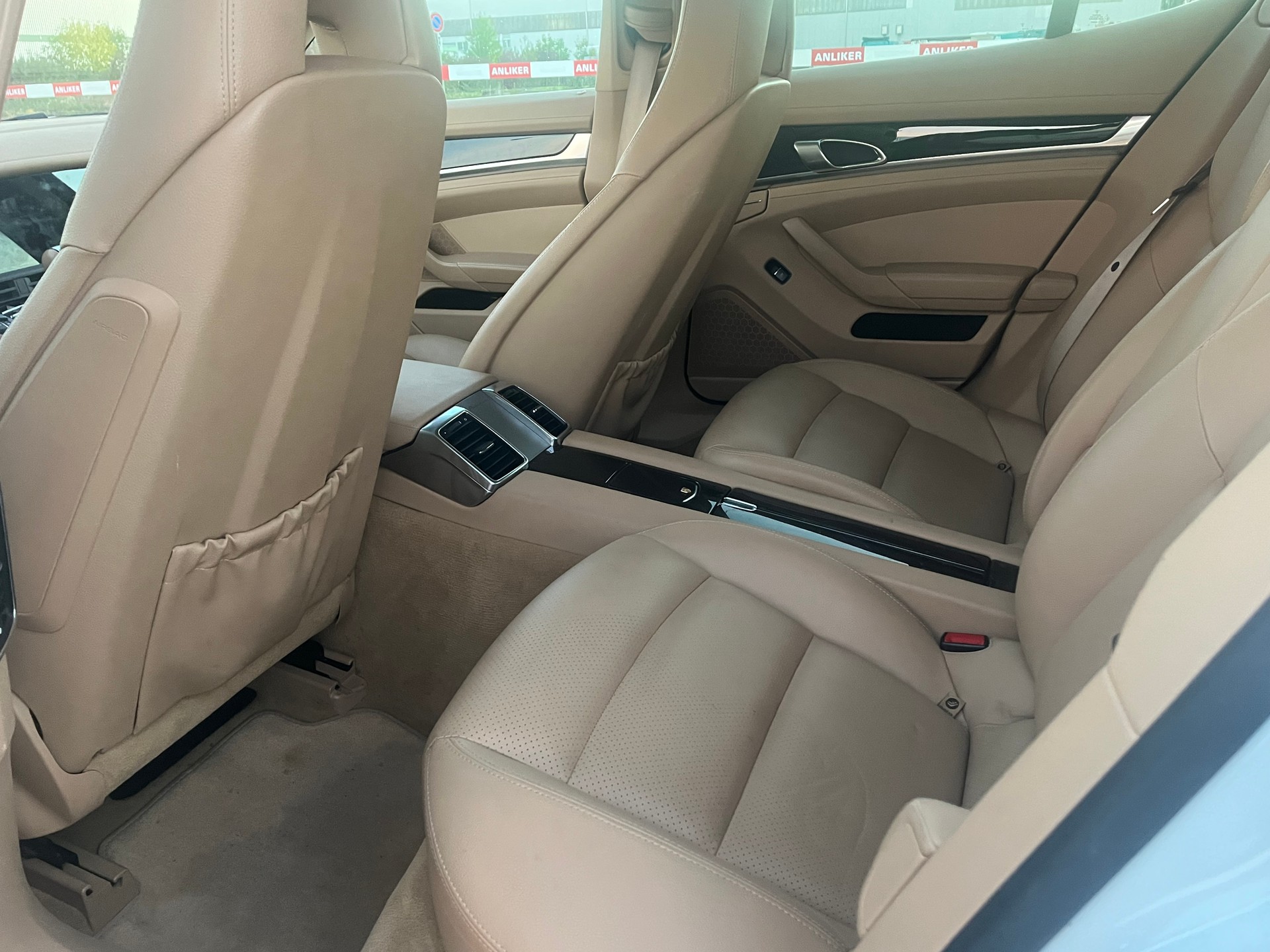 PORSCHE Panamera 3.0 Diesel Tiptronic-image-11