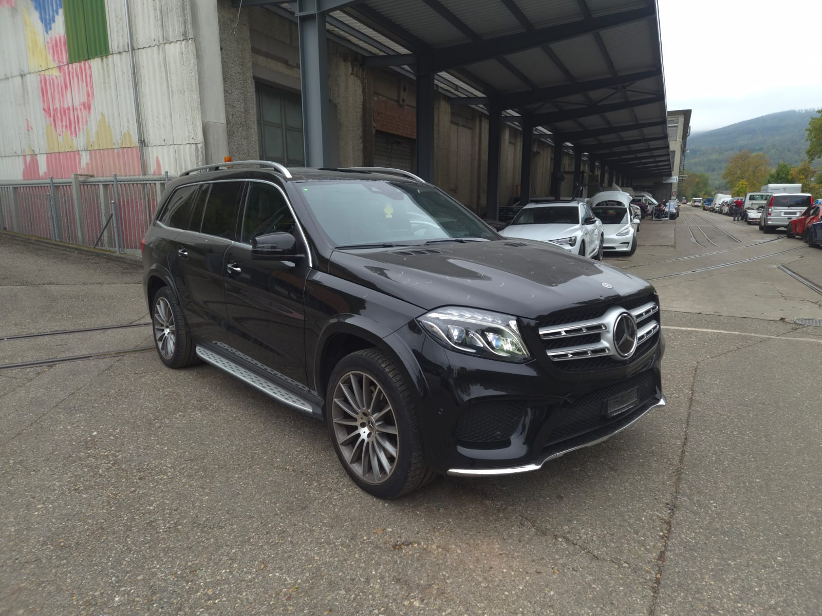 MERCEDES-BENZ GLS 350 d 4Matic 9G-TRONIC-showroom-element-2