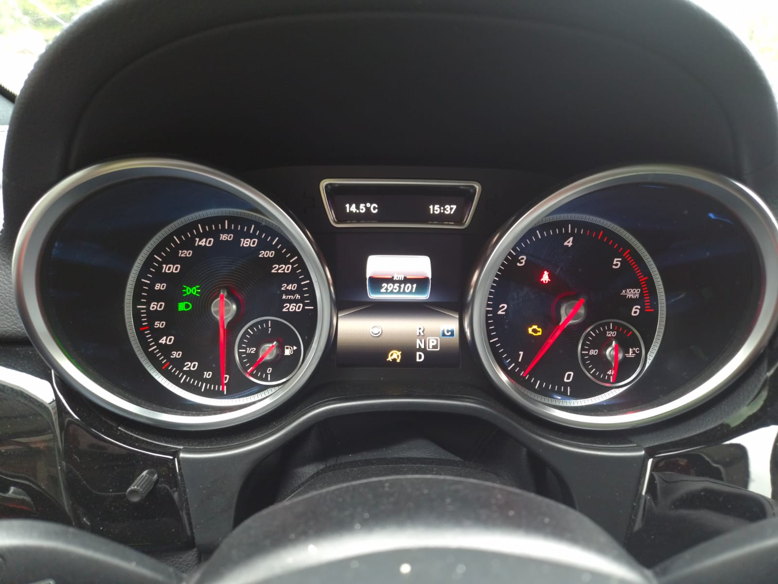 MERCEDES-BENZ GLS 350 d 4Matic 9G-TRONIC-image-6