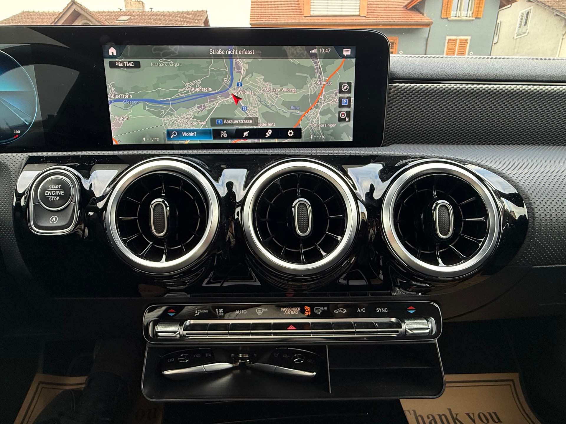 MERCEDES-BENZ CLA Shooting Brake 180 7G-DCT AMG Line-image-26