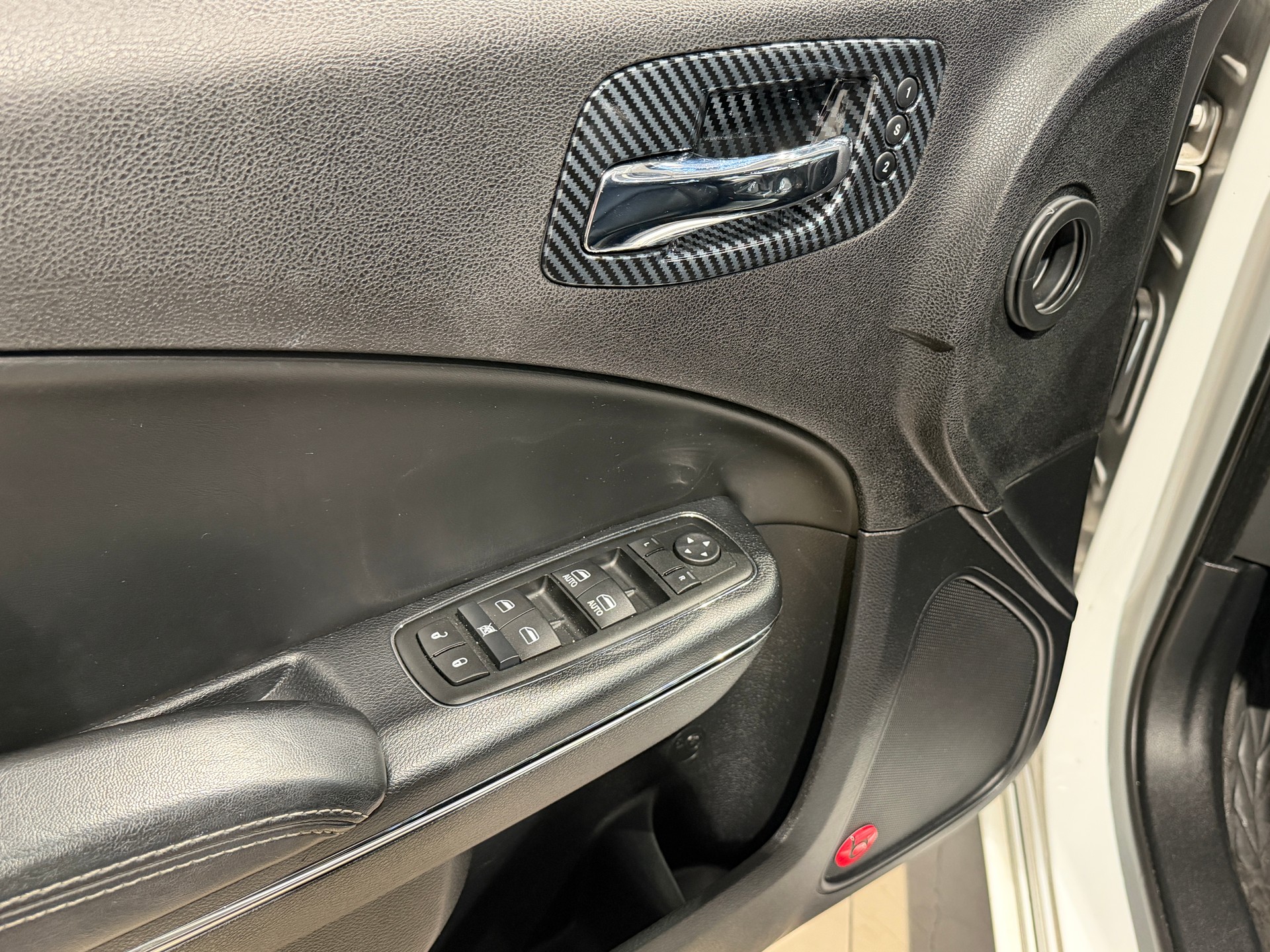 DODGE SXT AWD 3.6 V6-image-10
