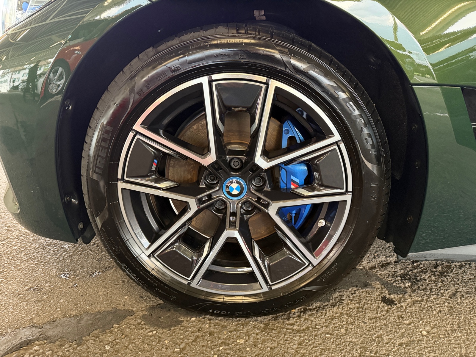 BMW i4 M50-image-13