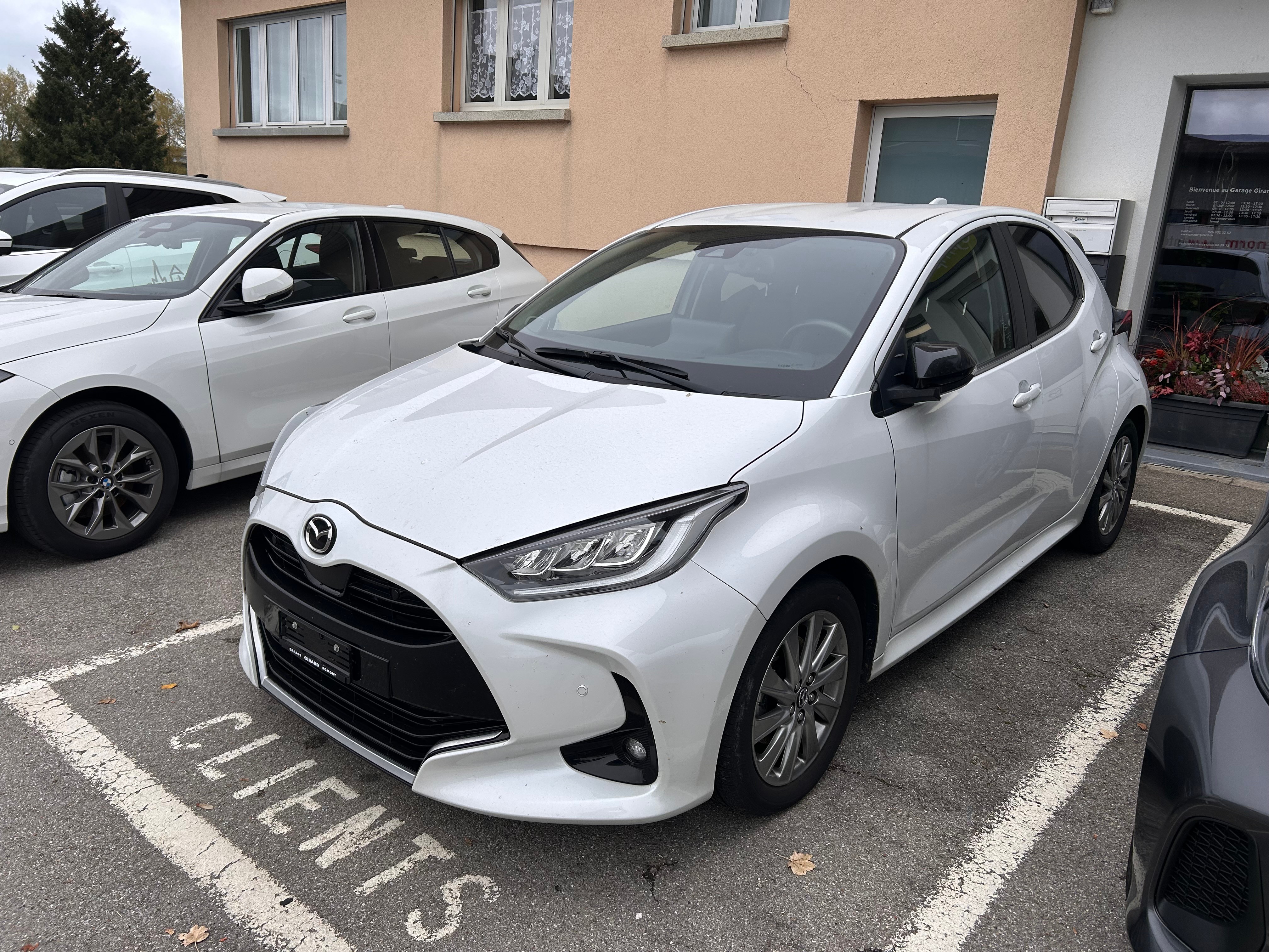 Car photo
