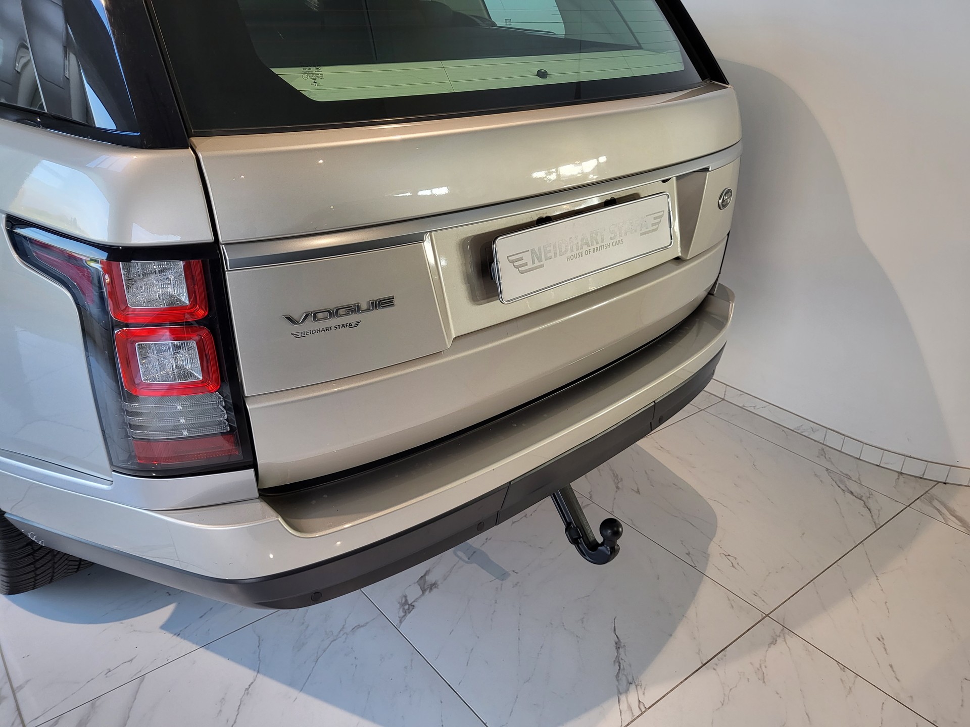 LAND ROVER Range Rover 3.0 TDV6 Vogue Automatic-image-3