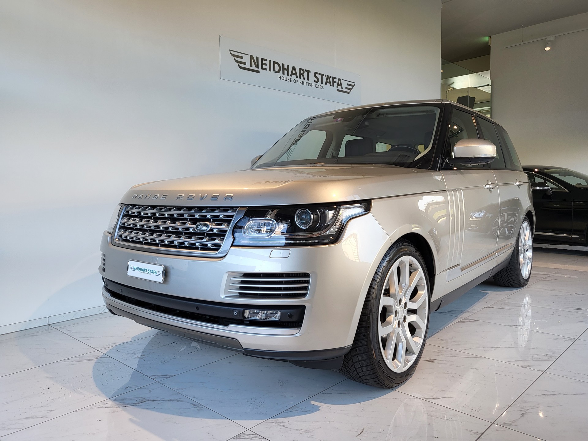LAND ROVER Range Rover 3.0 TDV6 Vogue Automatic-image-1