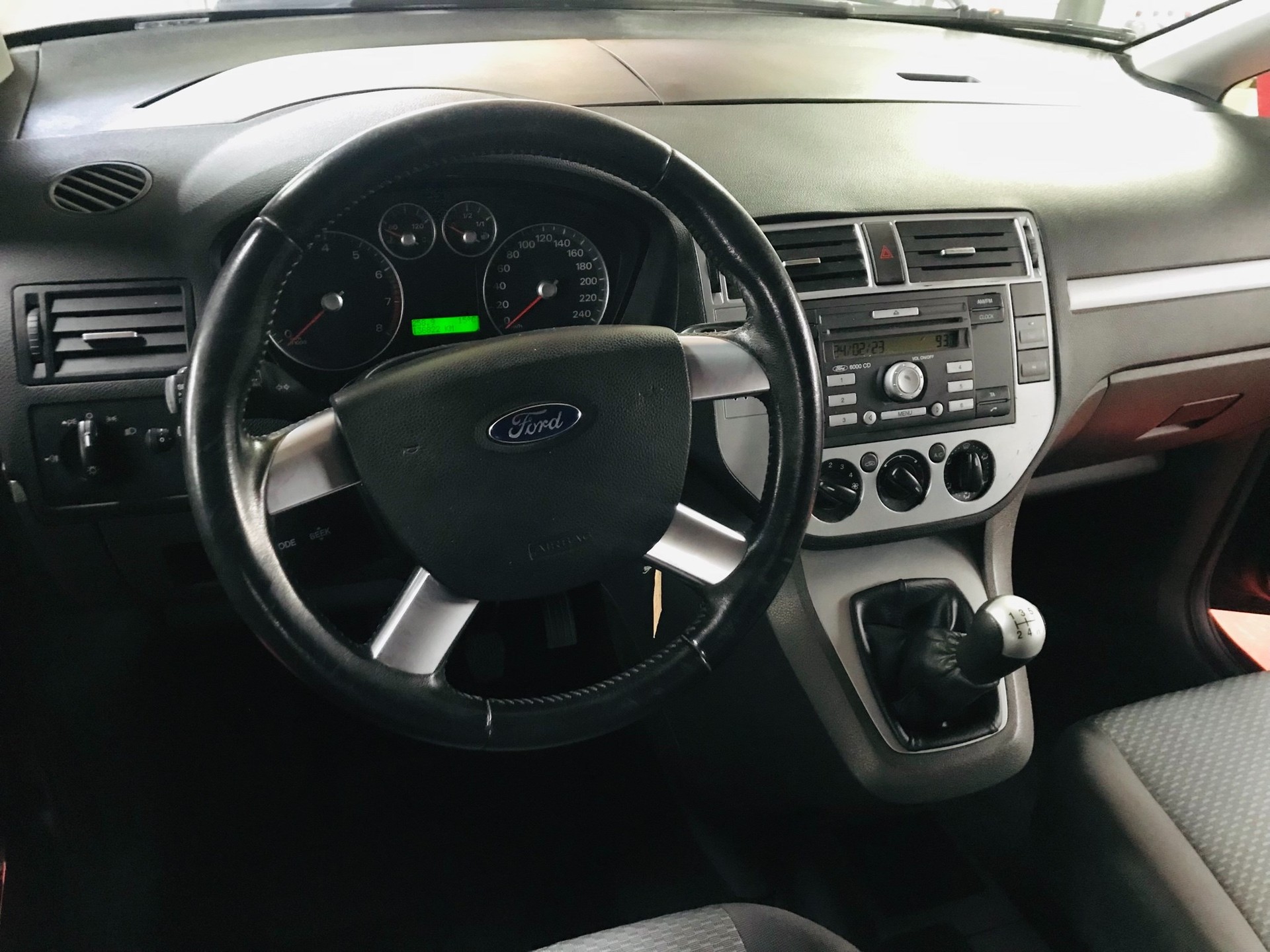 FORD Focus C-Max 1.6 Ti-VCT Ambiente-image-10