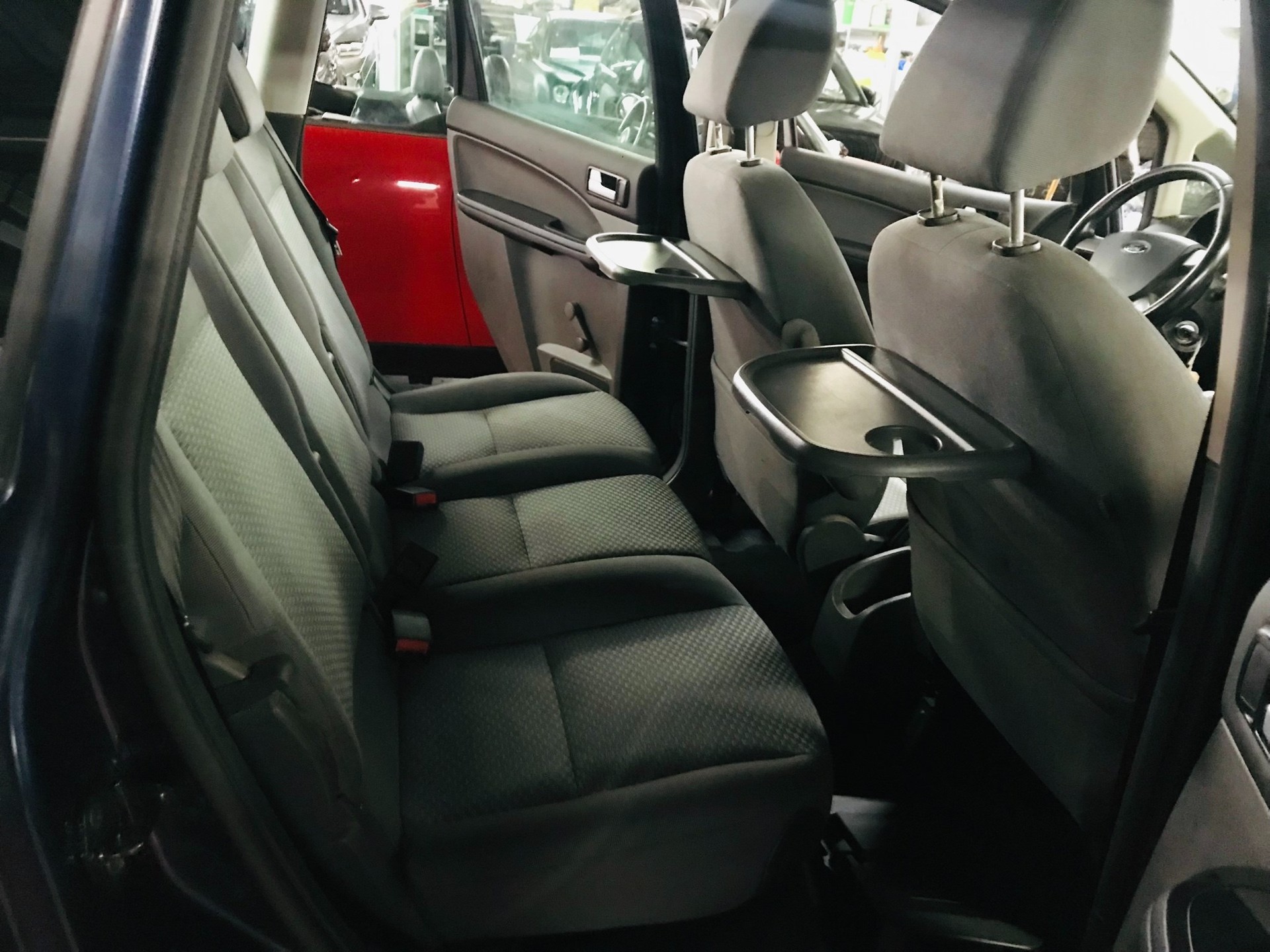FORD Focus C-Max 1.6 Ti-VCT Ambiente-image-8