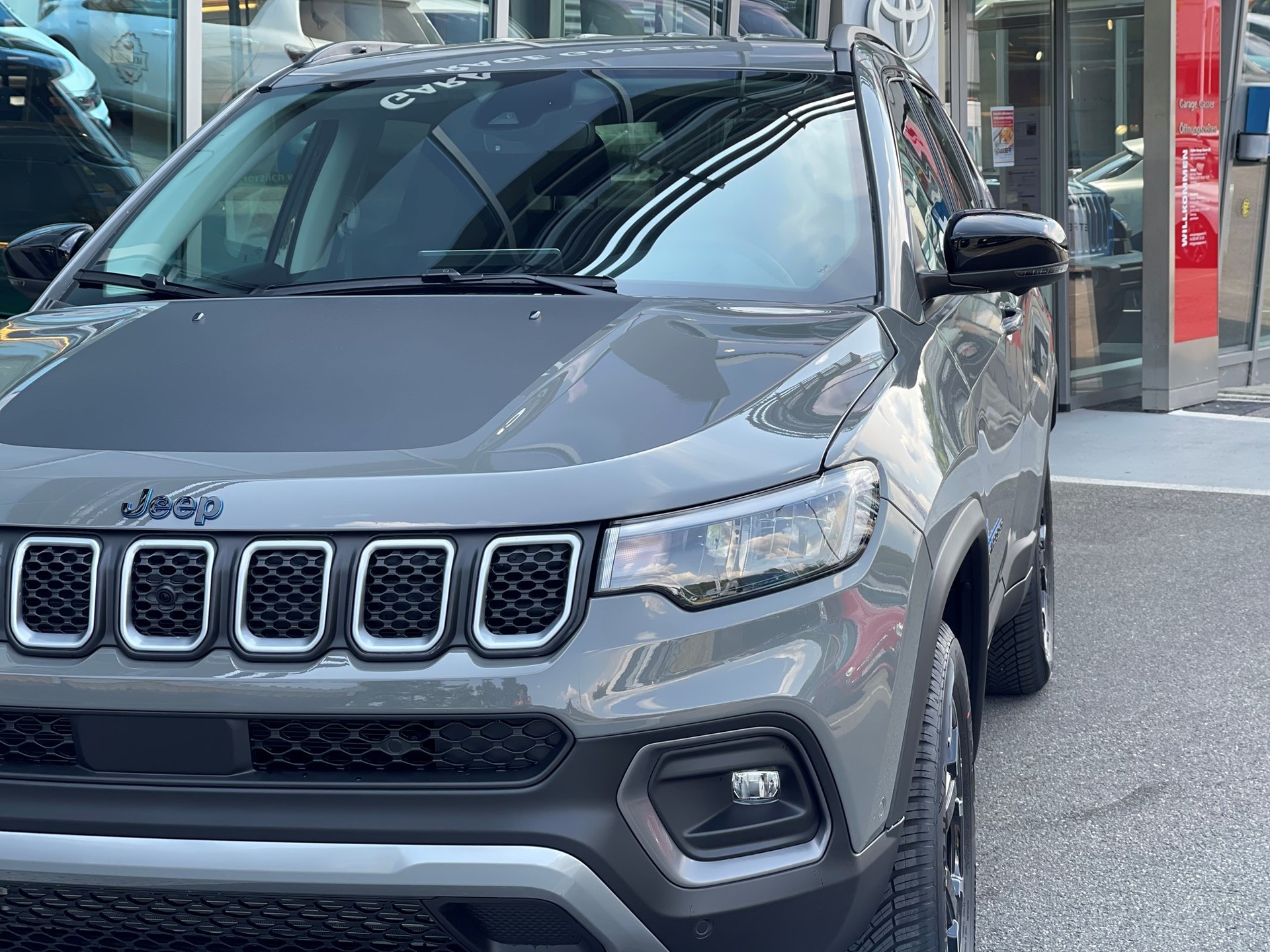 JEEP Compass 1.3 T PHEV T SOFT OUTDOOR-image-3