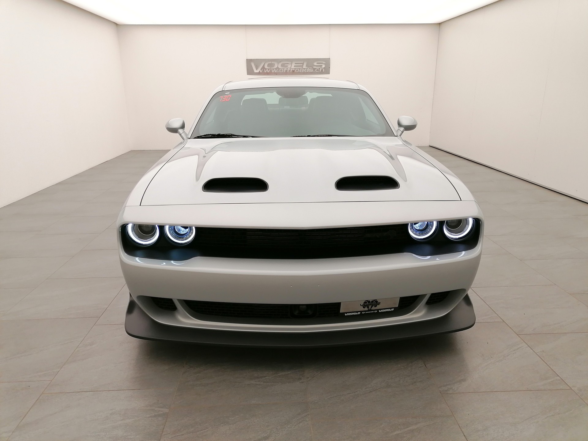 DODGE Challenger Hellcat WB Jailbreak-image-1