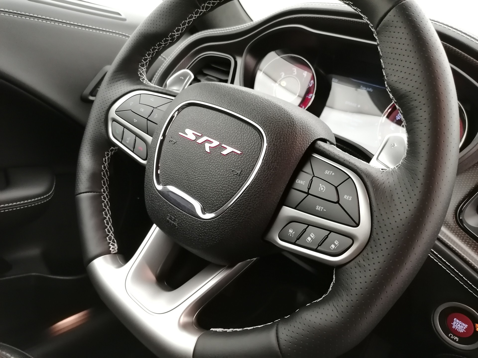 DODGE Challenger Hellcat WB Jailbreak-image-10