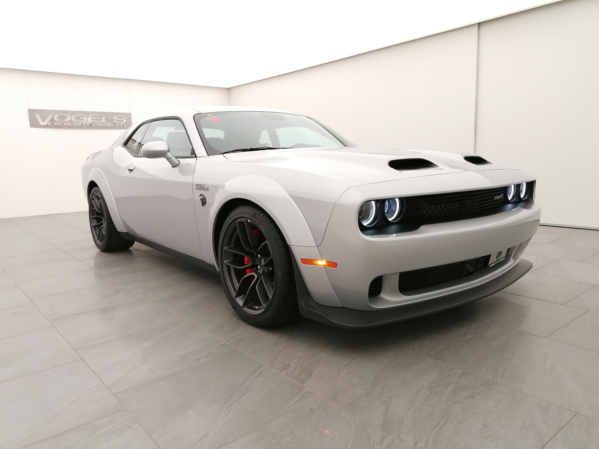 DODGE Challenger Hellcat WB Jailbreak-image-2