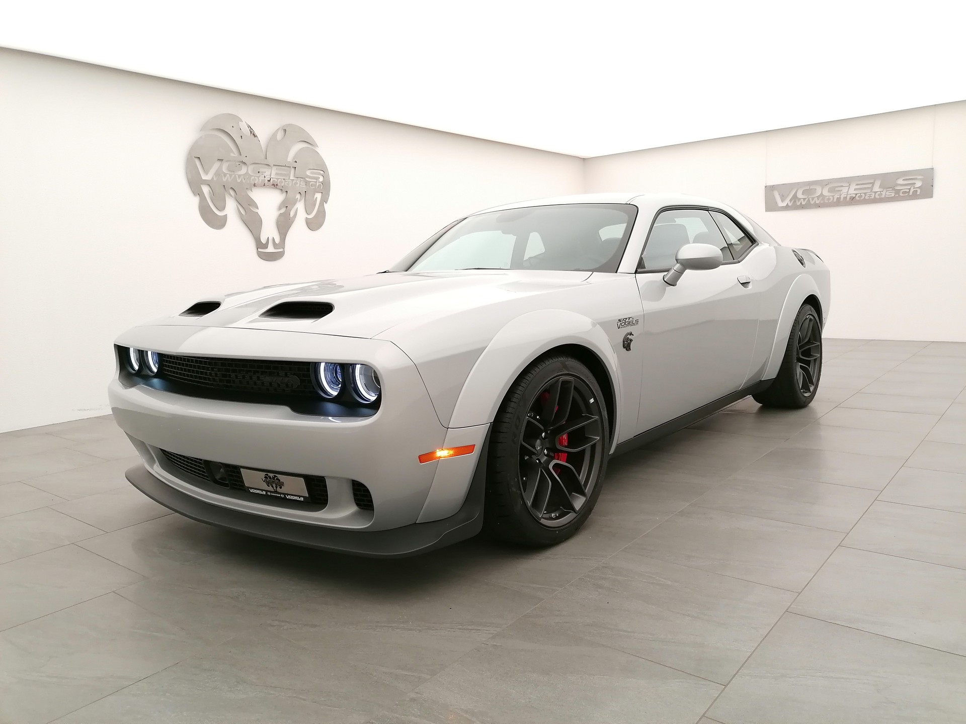 DODGE Challenger Hellcat WB Jailbreak-image-0