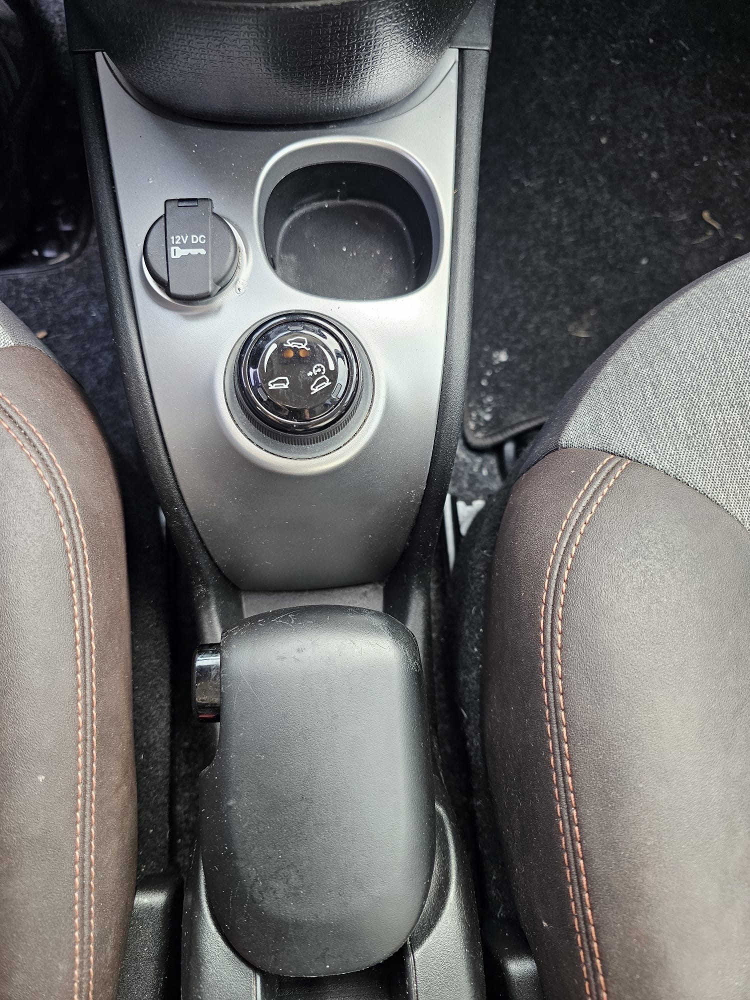 FIAT Panda 1.3 MJ Cross 4x4-image-13