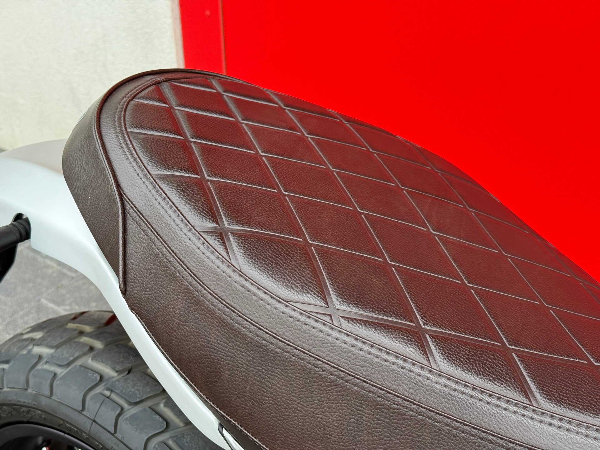 DUCATI Classic-image-4