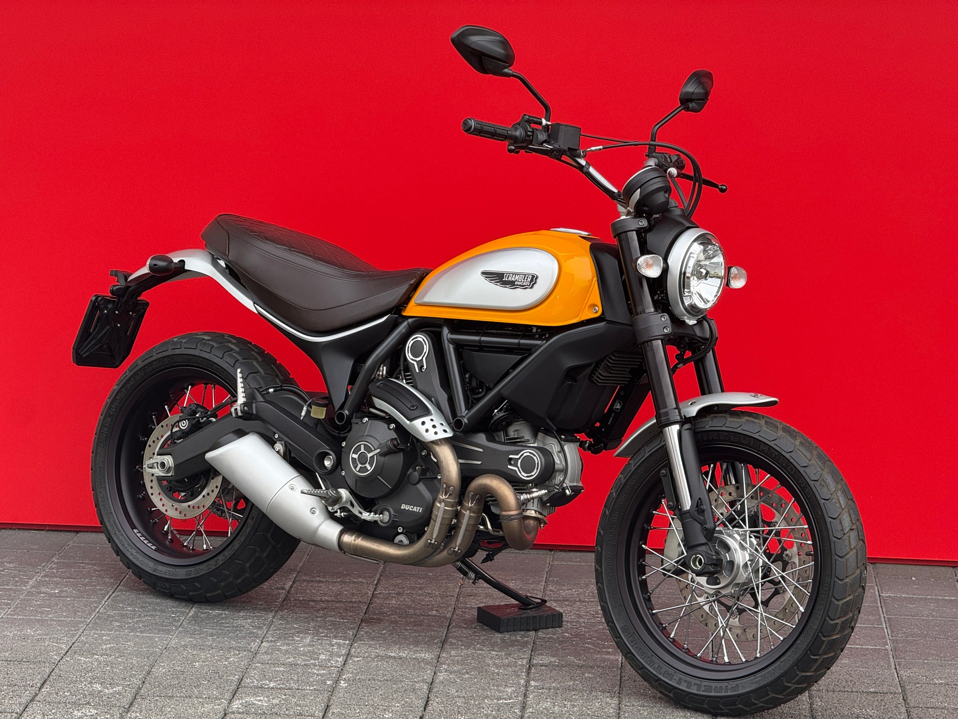 DUCATI Classic-image-7
