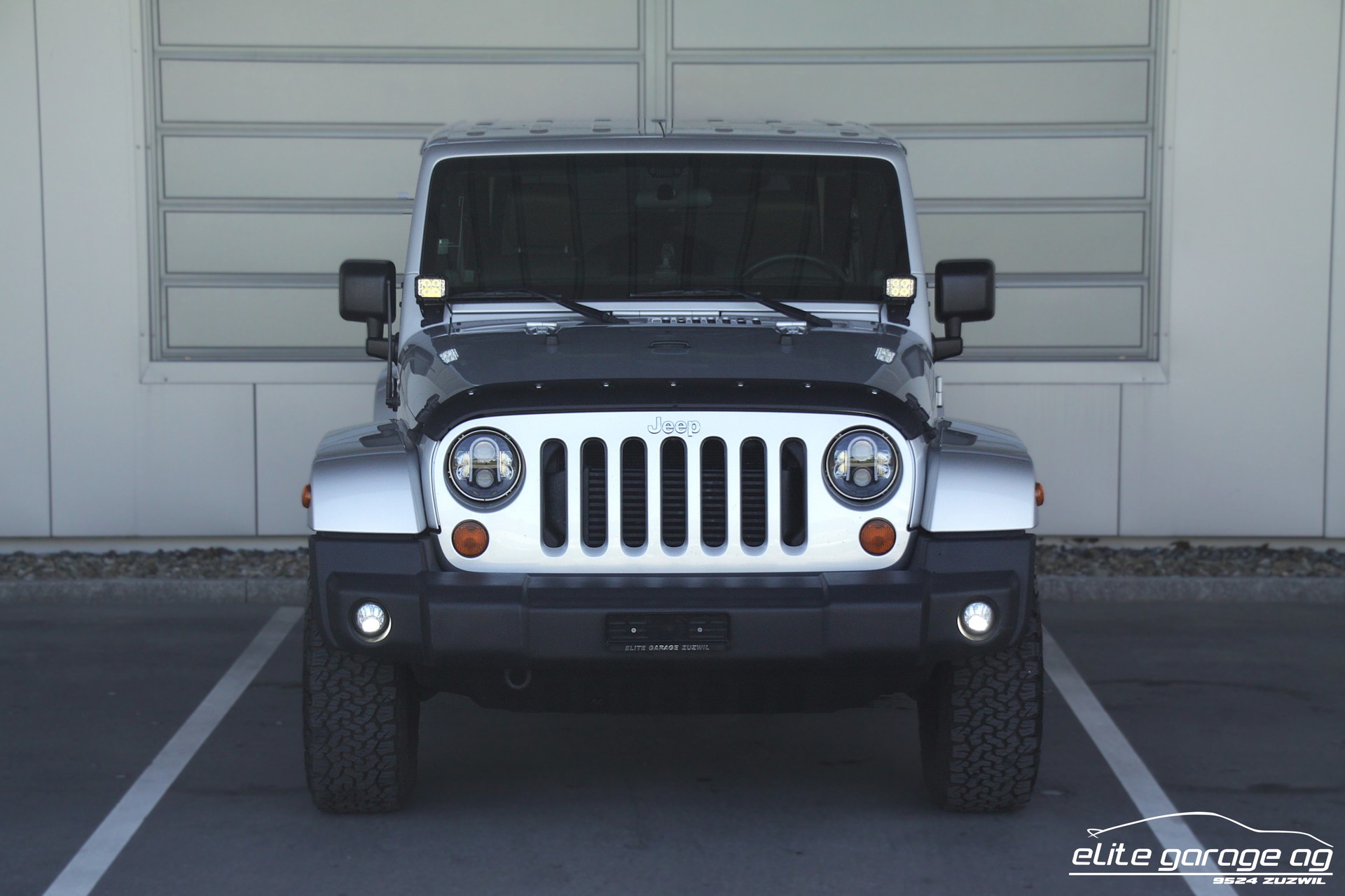 JEEP Wrangler 2.8 CRD 70th Anniversary Automatic-image-7