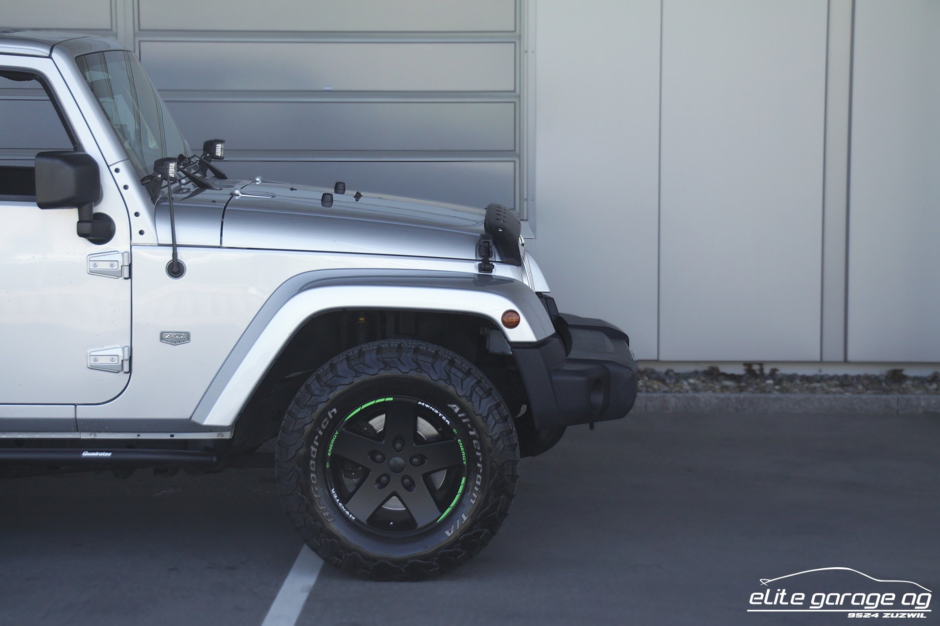 JEEP Wrangler 2.8 CRD 70th Anniversary Automatic-image-9